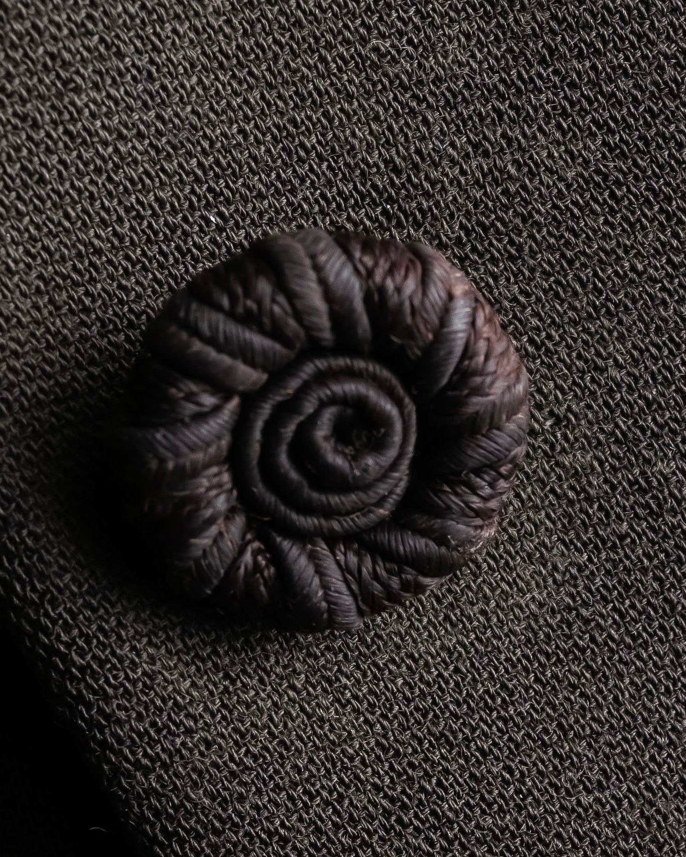 "Christian Dior Boutique Paris" Beautiful waist-shape shawl collar long coat