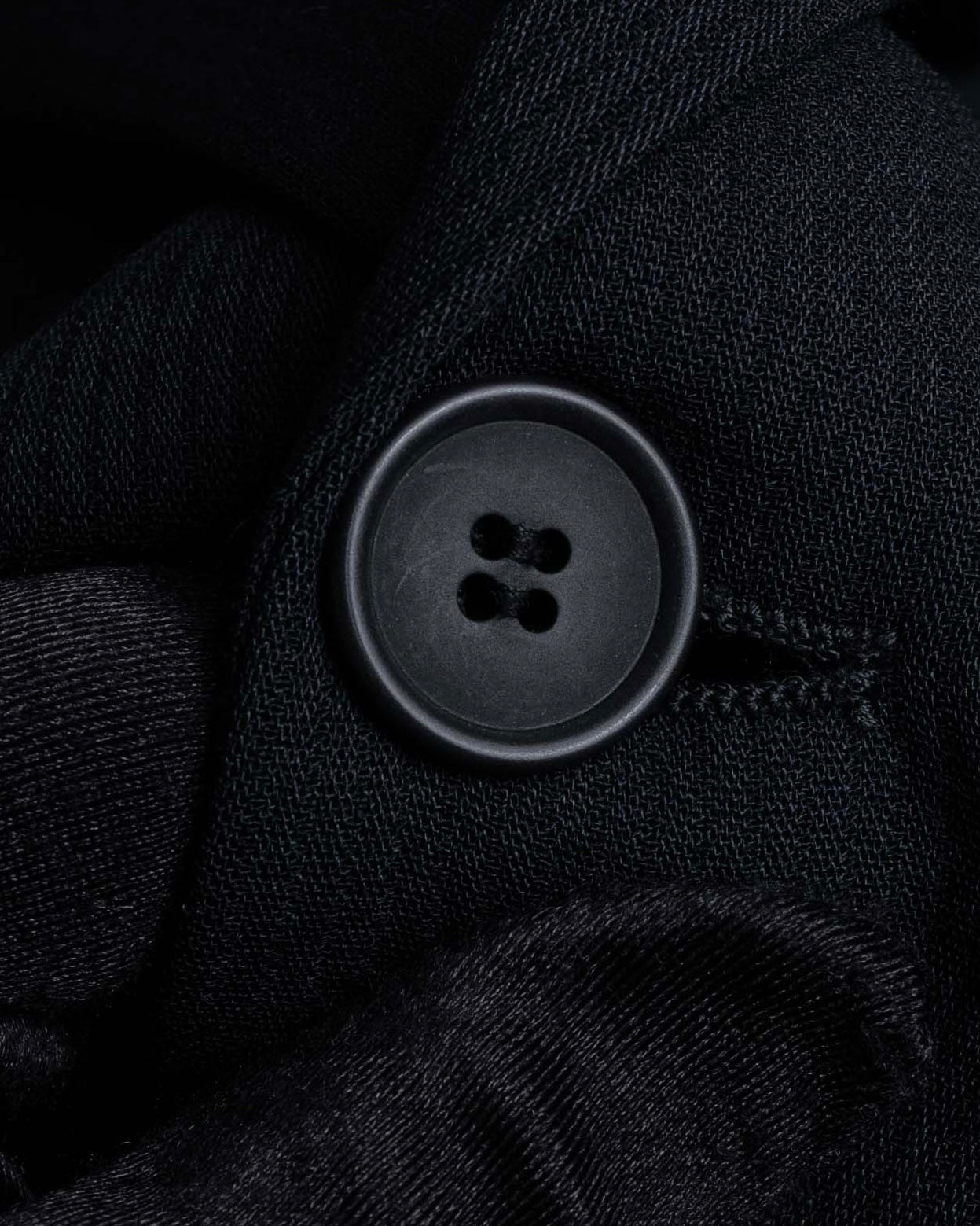 "GIORGIO ARMANI" LE COLLEZIONI line shadow stripe pattern set up