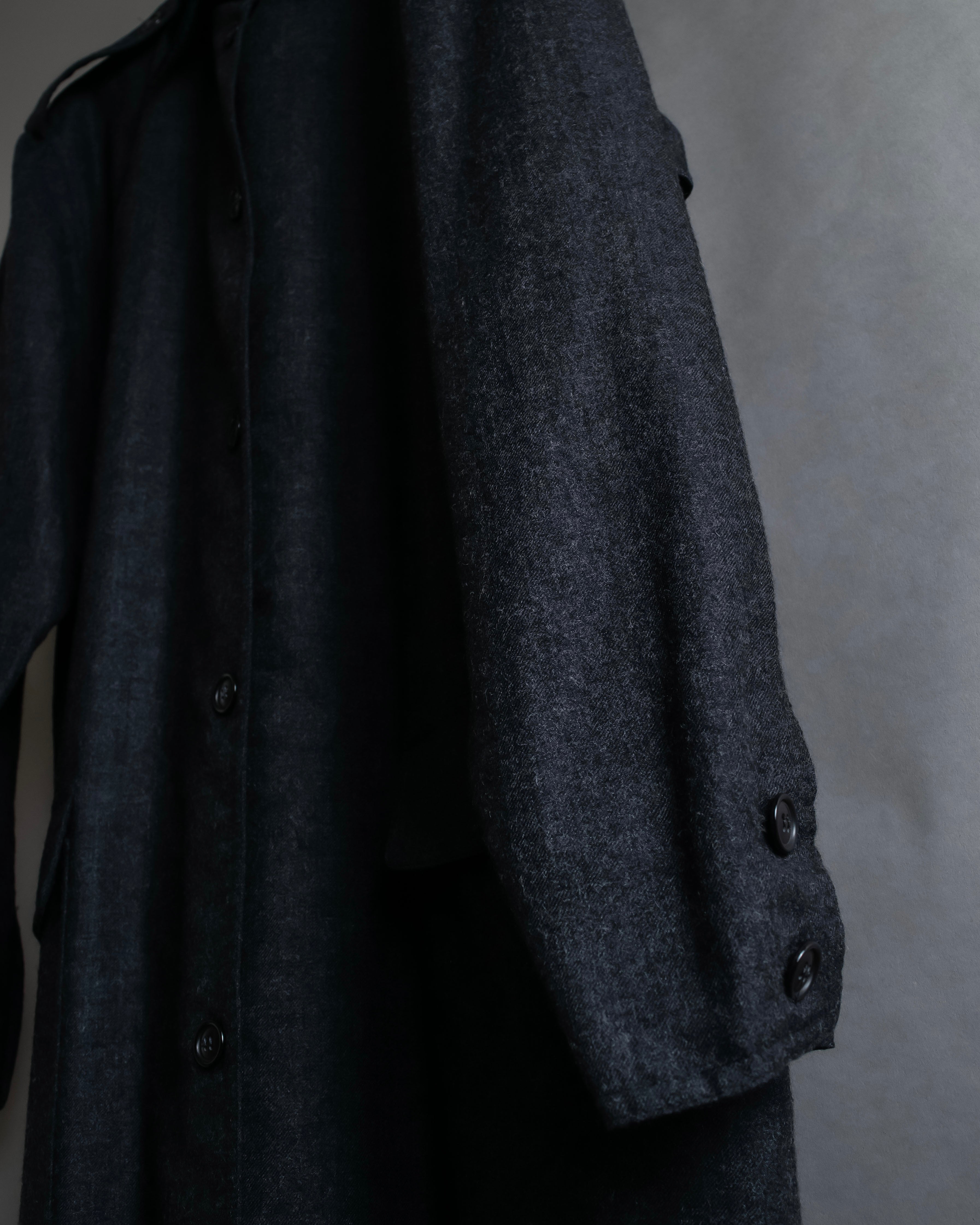 "GUCCI" 70's velvet collar design long coat