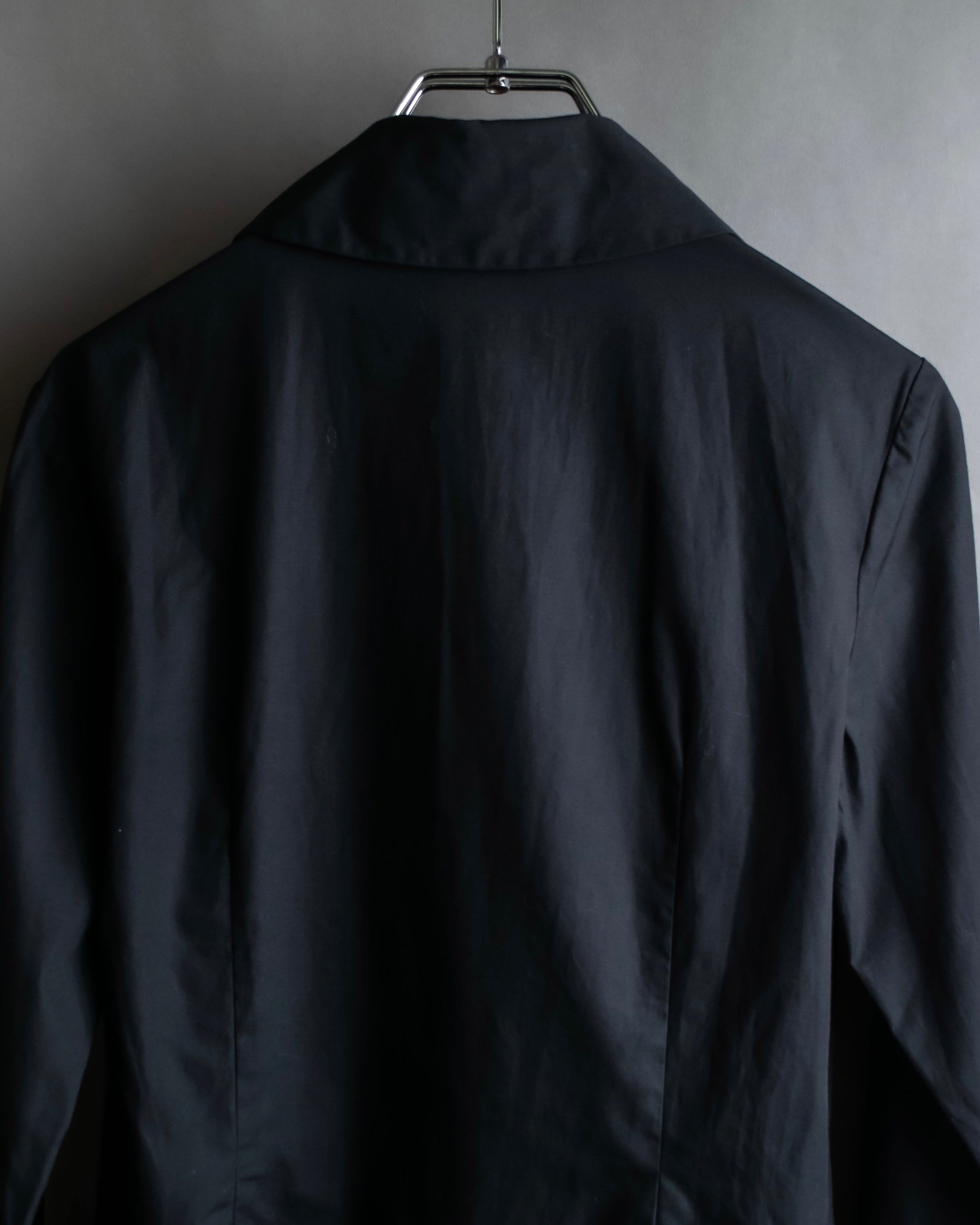 "Vivienne Westwood RED LABEL"
 Draped neck design black cotton shirt