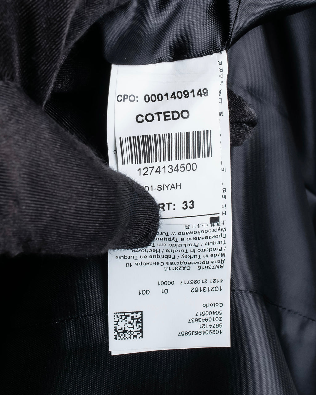 "HUGO BOSS" Satin switch lapel shaped tailored coat