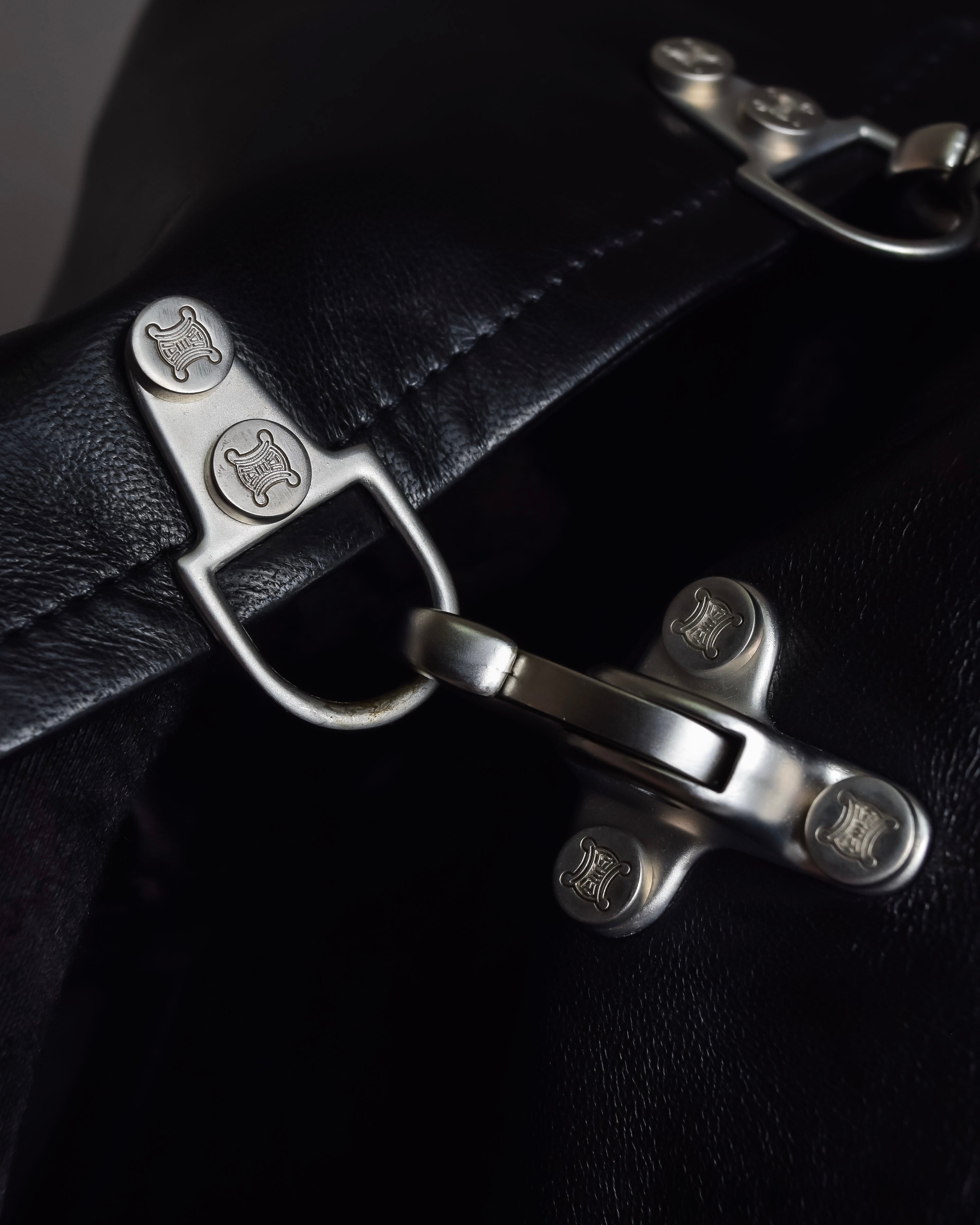 "CELINE" Front metal buckle detail leather skirt