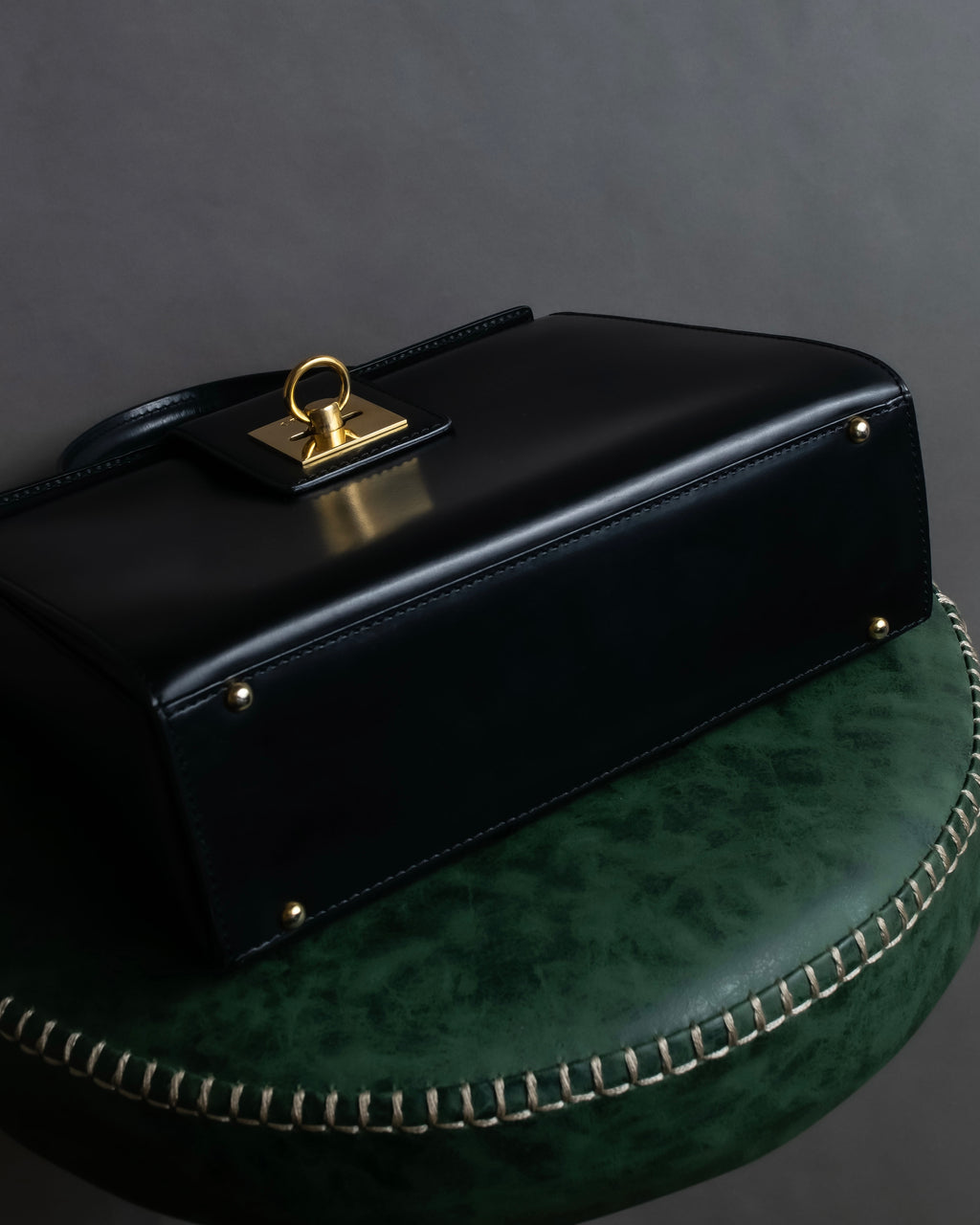 "CELINE" Ringlock design leather hand bag