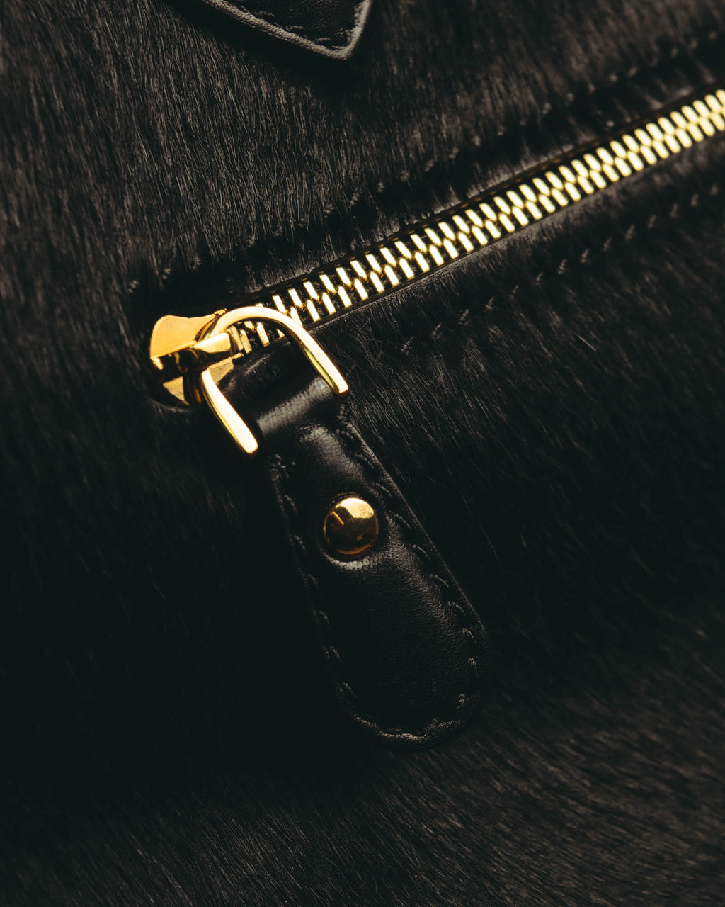 -SPECIAL- “Salvatore Ferragamo“ 90's-00's Gancini pony hair and leather dual-way boston bag