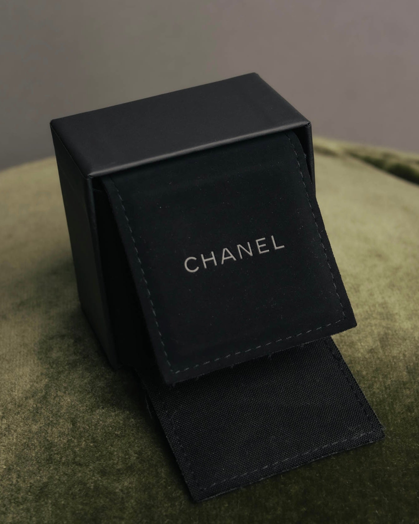 –SPECIAL– "CHANEL" 2021SS  Sparkling rhinestone cc ring