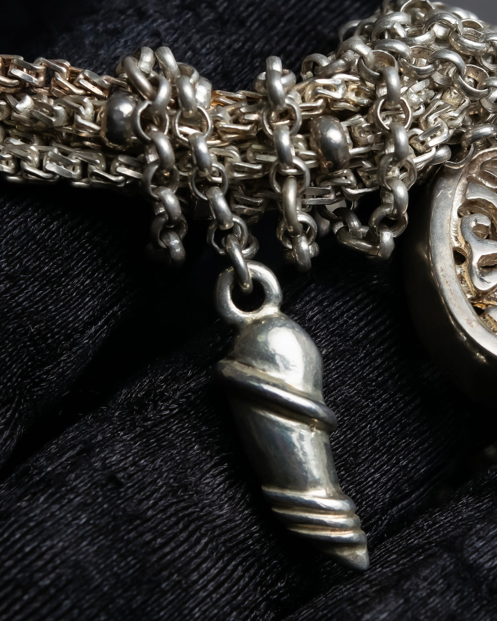 "Folli Follie" Symbolic charm design chain necklace