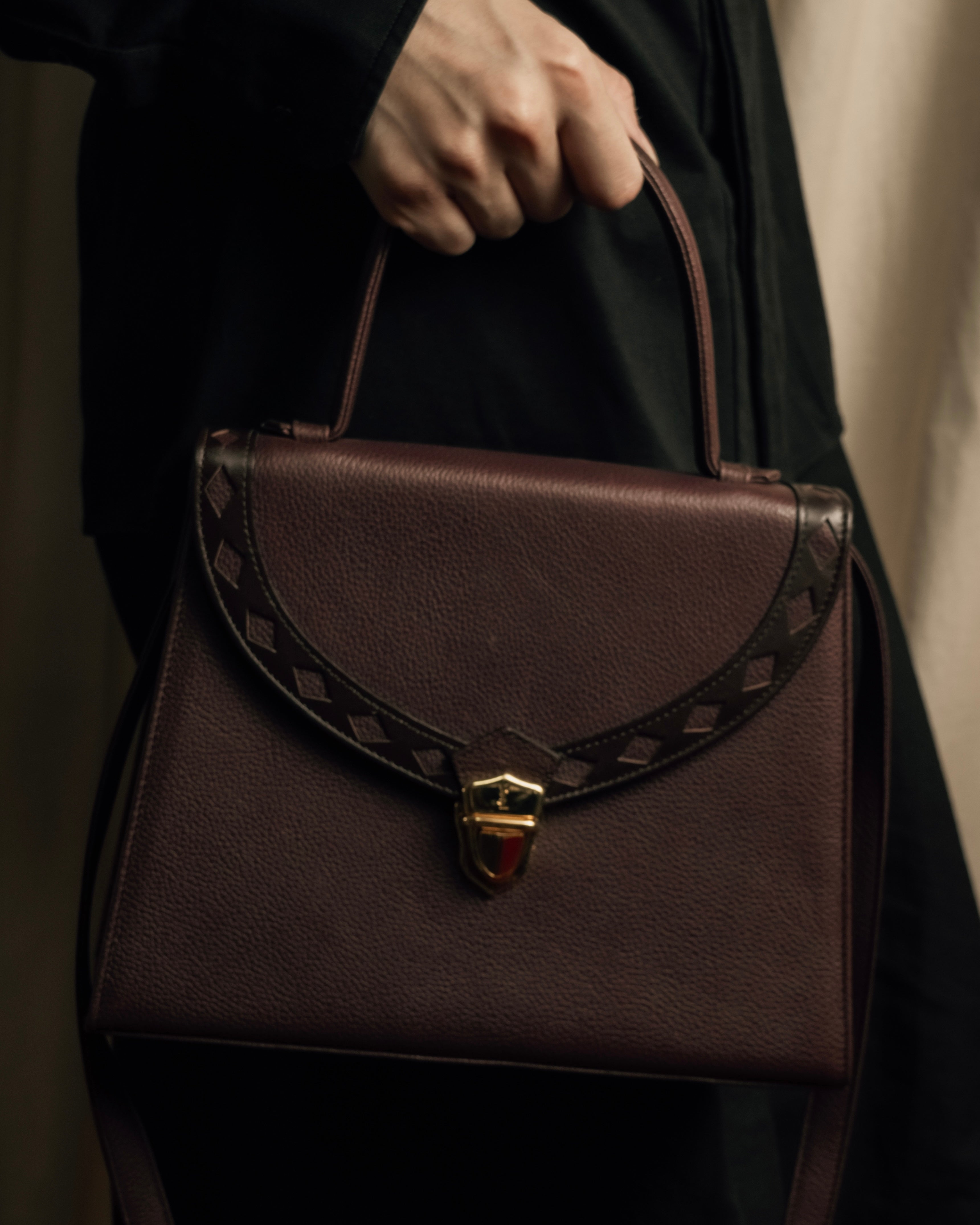 "YVES SAINT LAURENT" Diamond trim design 2way leather handle bag