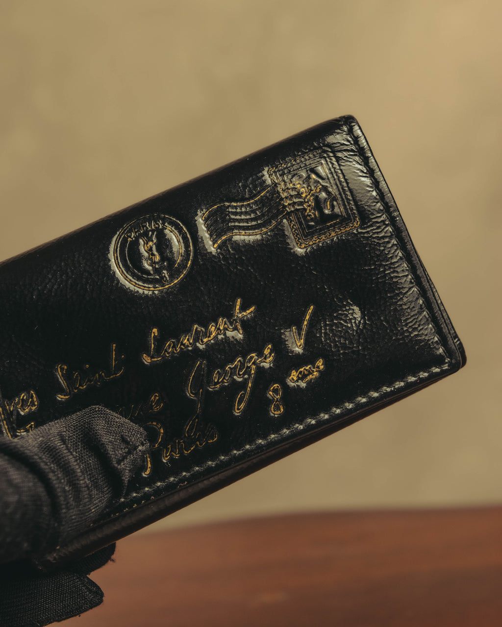 “Yves Saint Laurent” 00’s-10’s Y-Mail patent leather key case