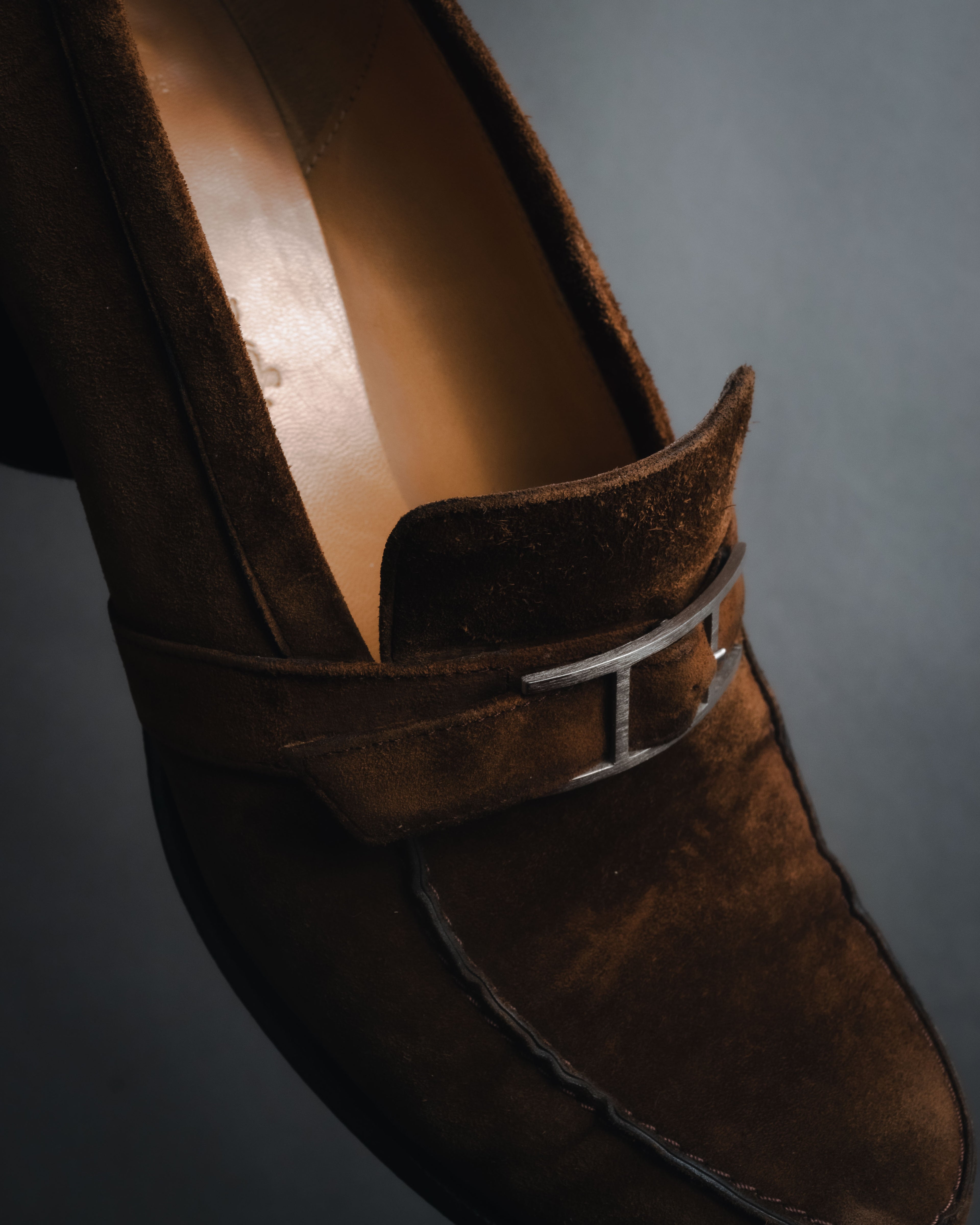 "HERMES" 00’s suede h buckle heeled loafers