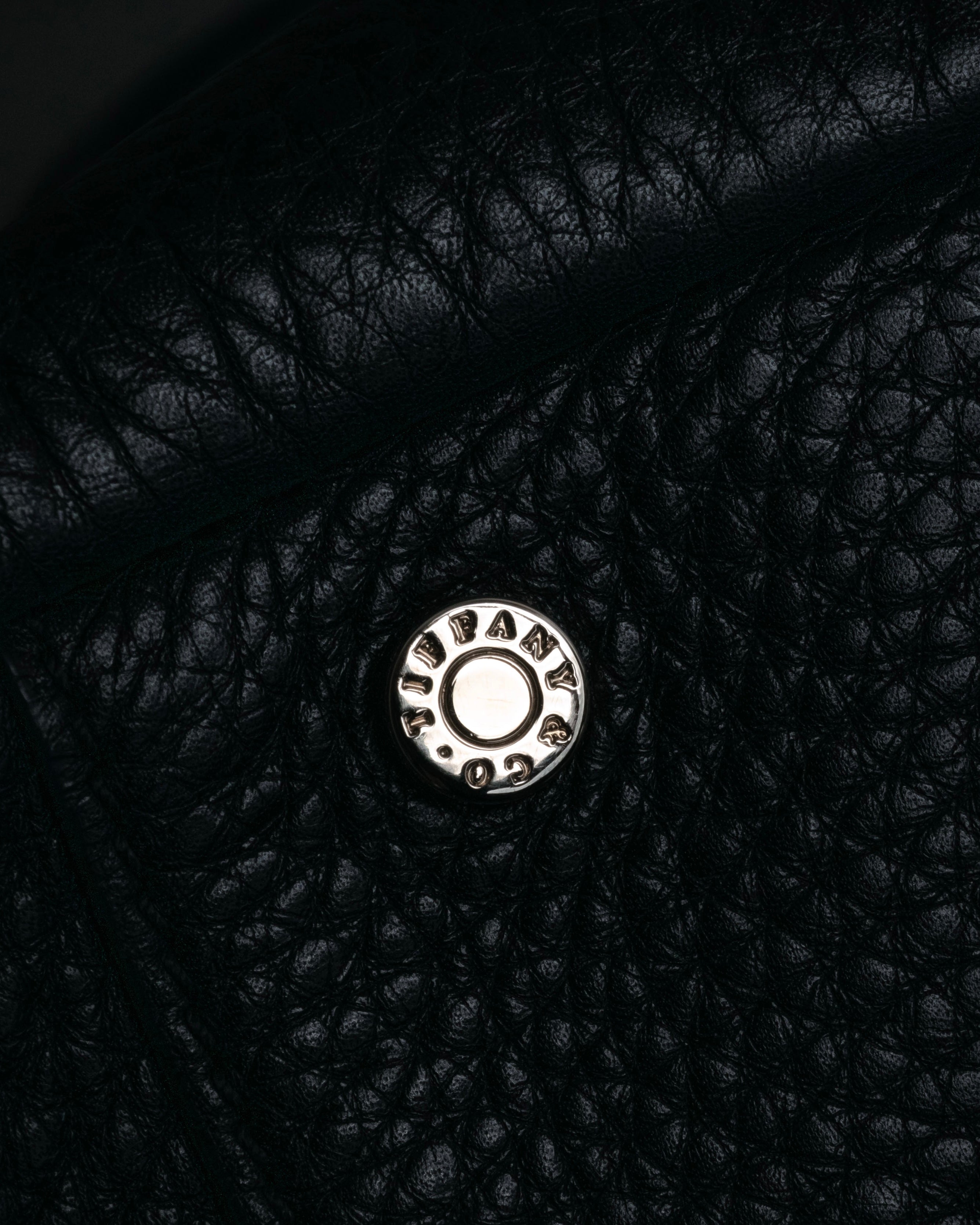 “TIFFANY & CO.” 2010’s Grained leather chain shoulder bag