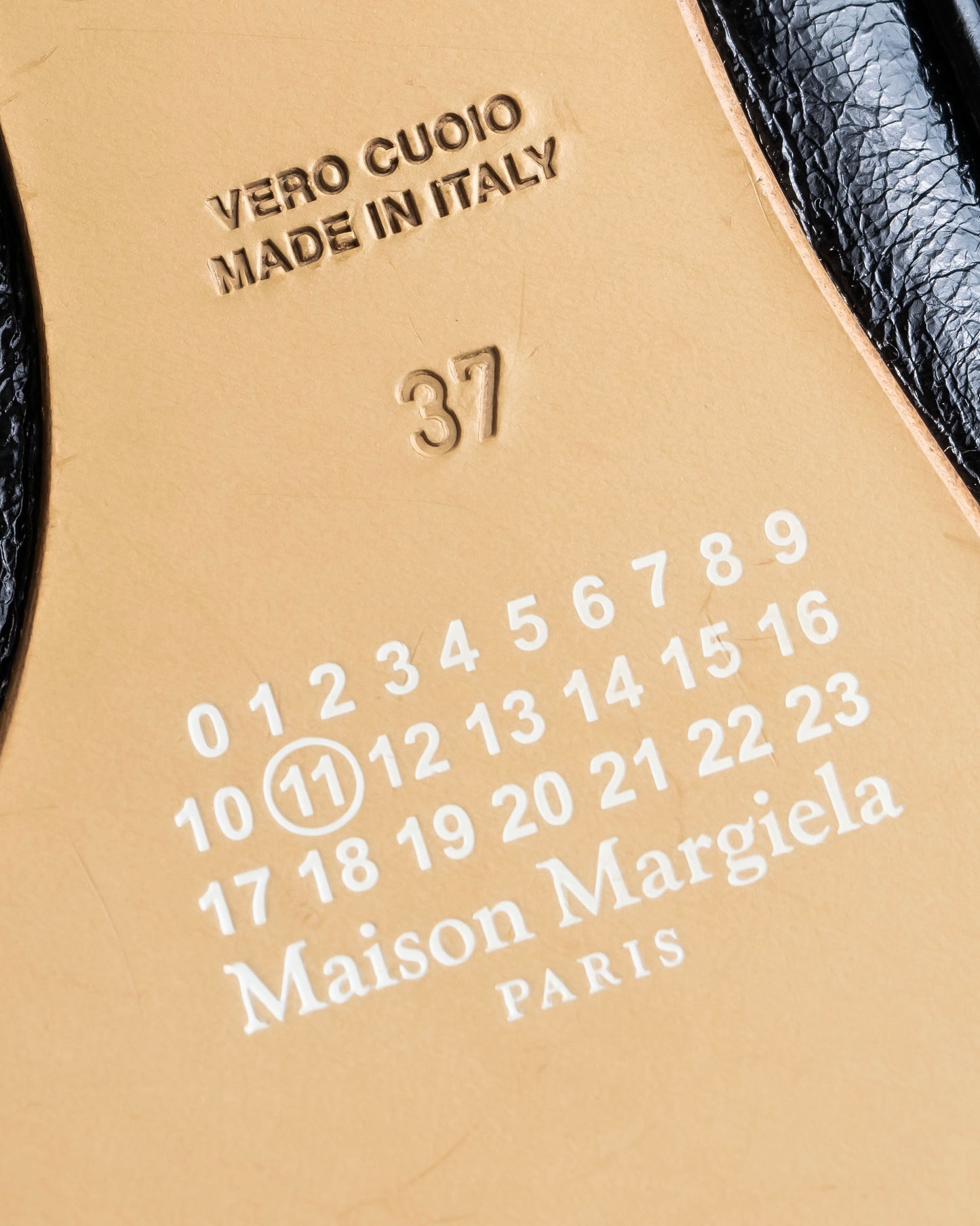 "MAISON MARGIELA" Tabi motif calf leather purse bag