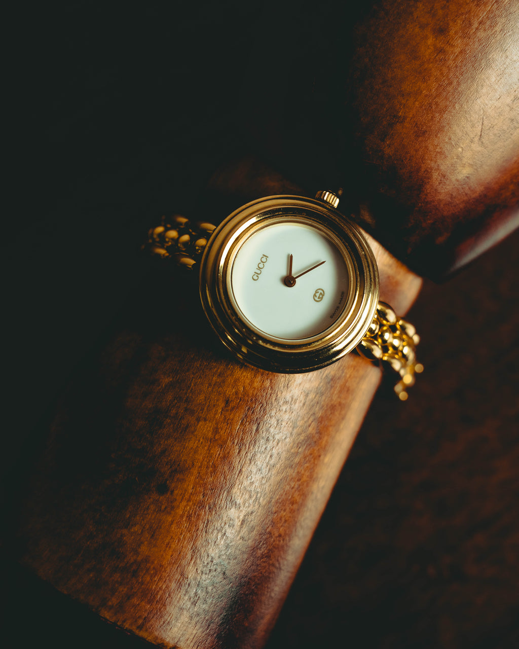 –SPECIAL– "GUCCI" 80's-90's Elegant gold tone wristwatch
