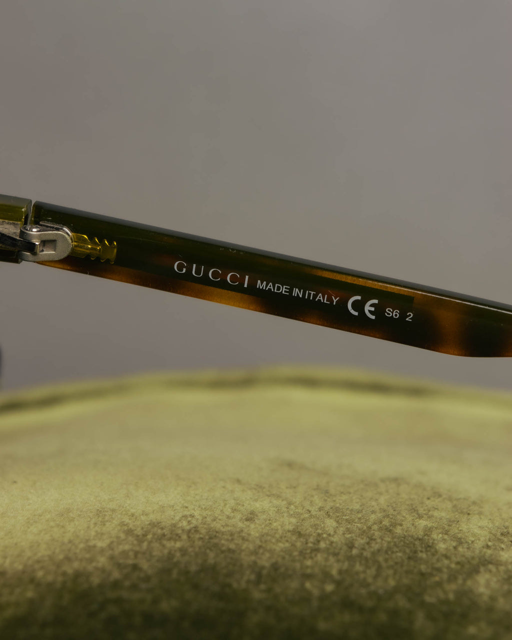 "GUCCI" 00's-10's Iconic aviator sunglasses
