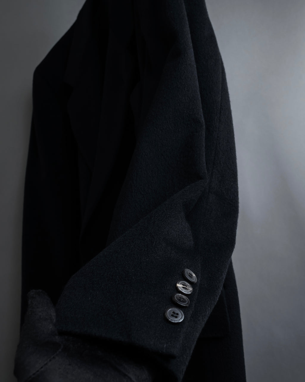"CHRISTIAN DIOR MONSIEUR" 
Oversized double-breasted chester coat