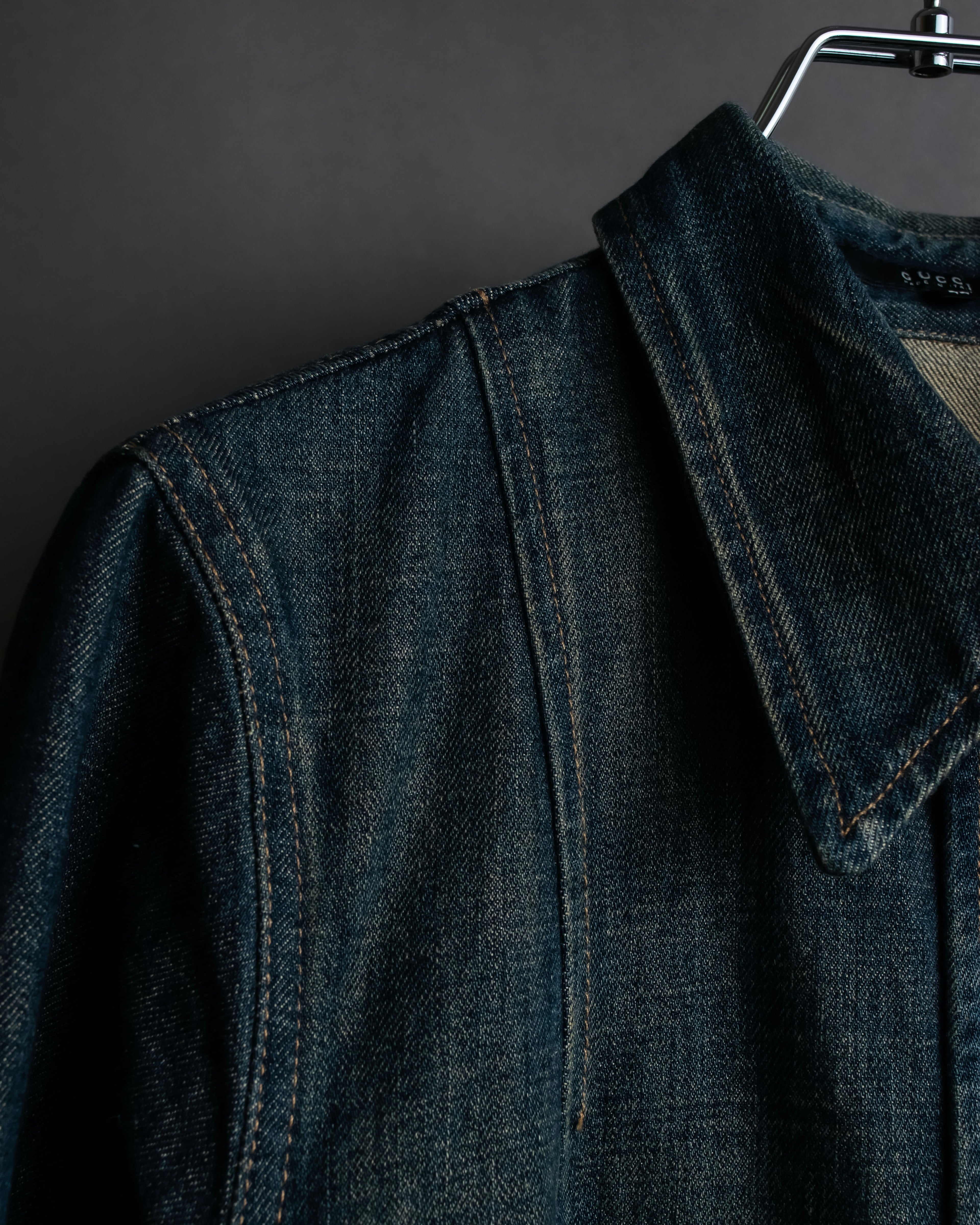 "GUCCI" Vintage faded shaped denim jacket