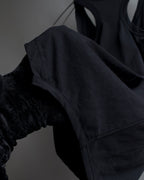 "YOHJI YAMAMOTO FEMME" 13SS
Shoulder cutting sleeveless pullover