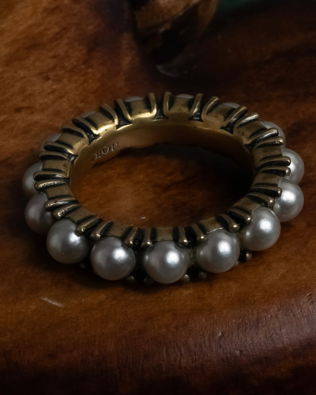 "Christian Dior" Eternity design pearl arrangement gold ring