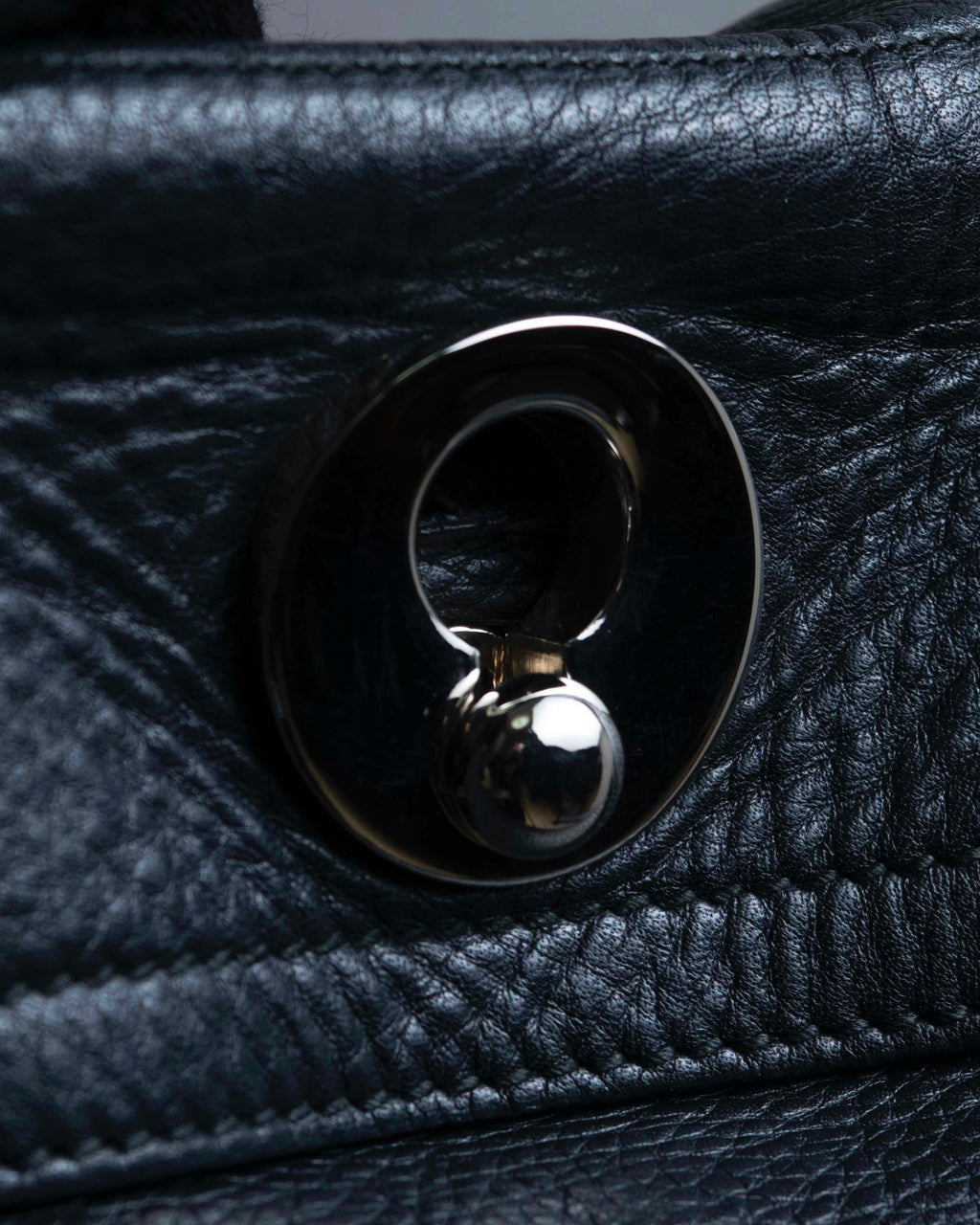 "YVES SAINT LAURENT" Muse to metal design one handle bag