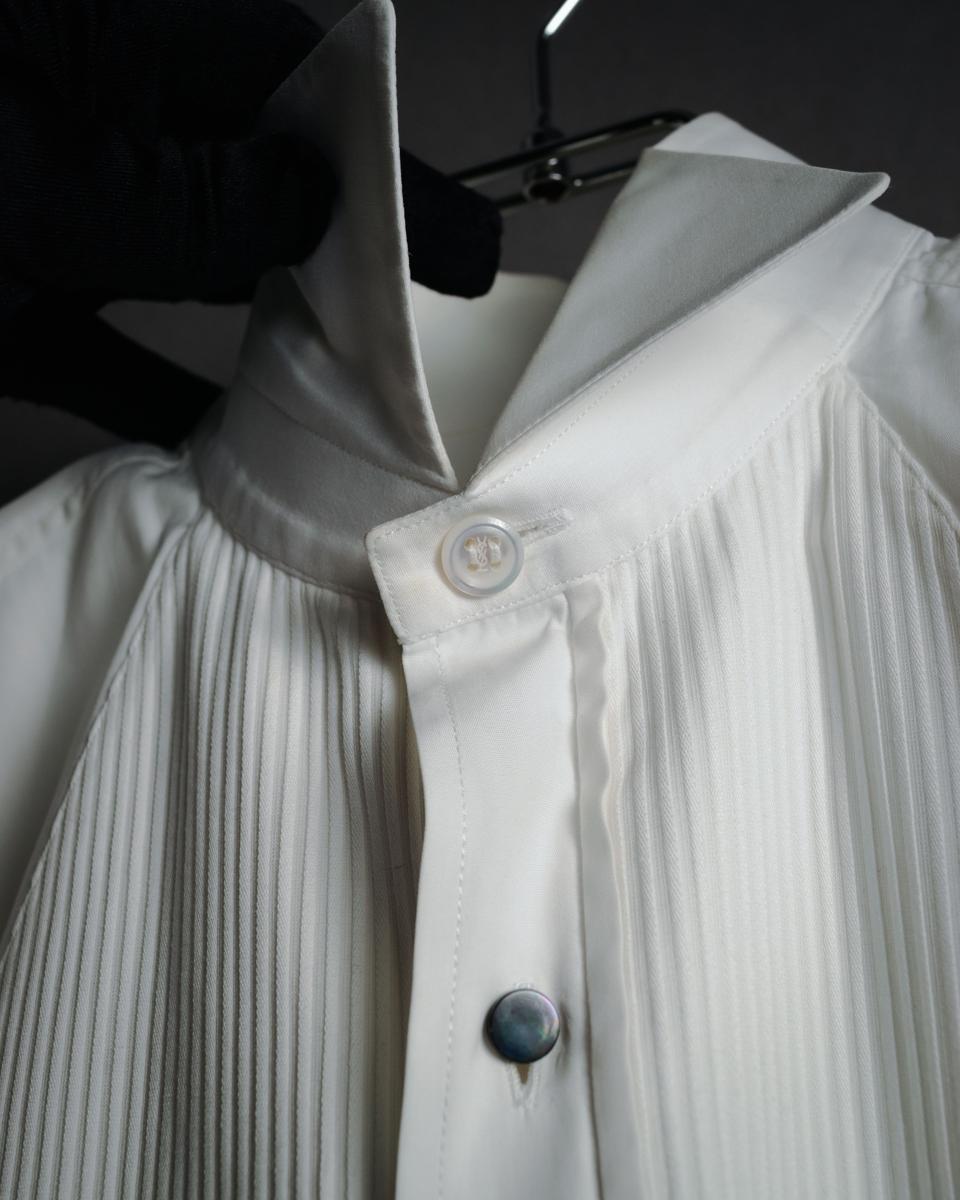 –SPECIAL– "Yves Saint Laurent" 00’s Tuxedo bib-front wing-collar dress shirt