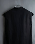 “BOTTEGA VENETA”  V neck designed no sleeve top