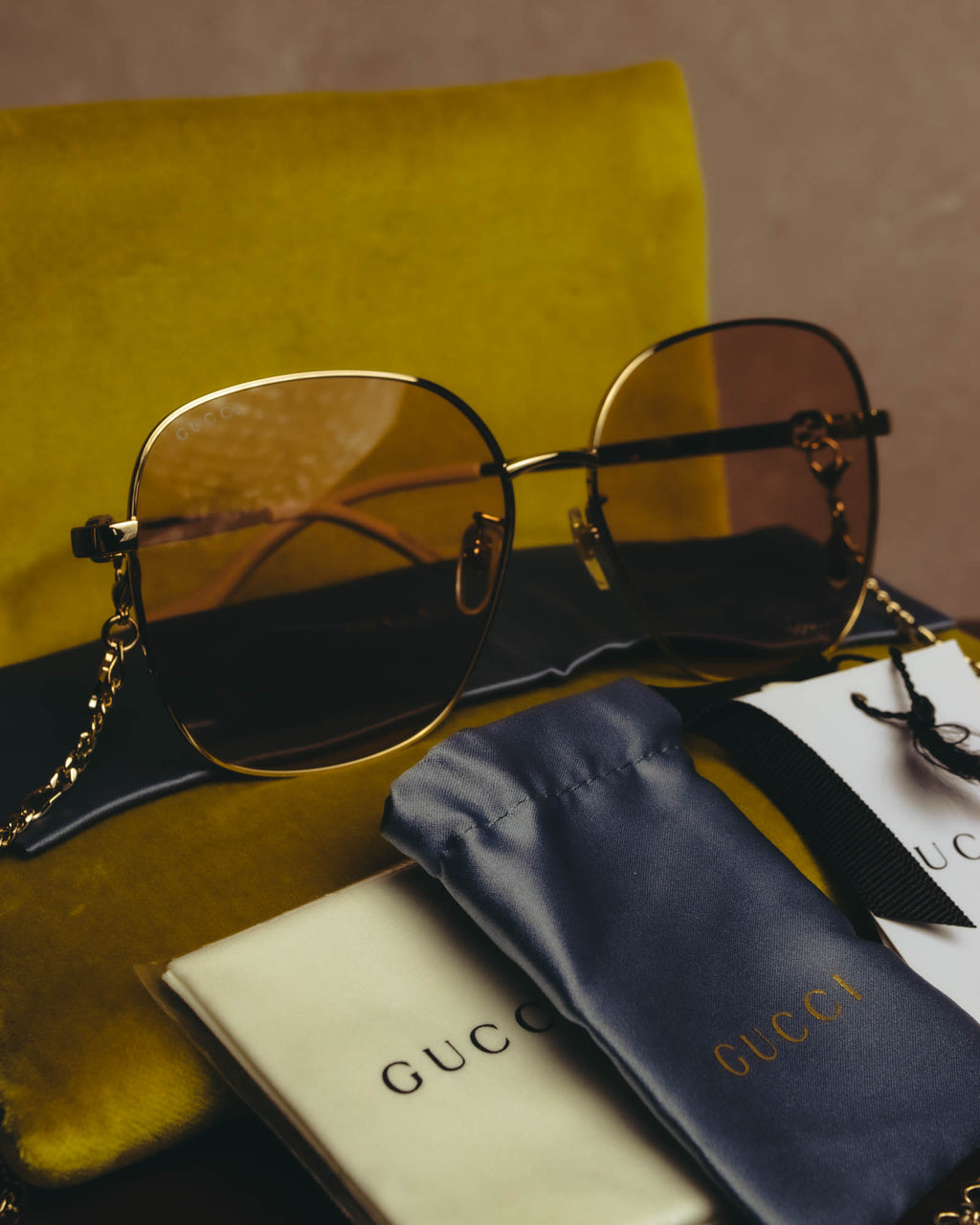 -SPECIAL- “GUCCI” 2016-2022 chain detailed oversized sunglasses