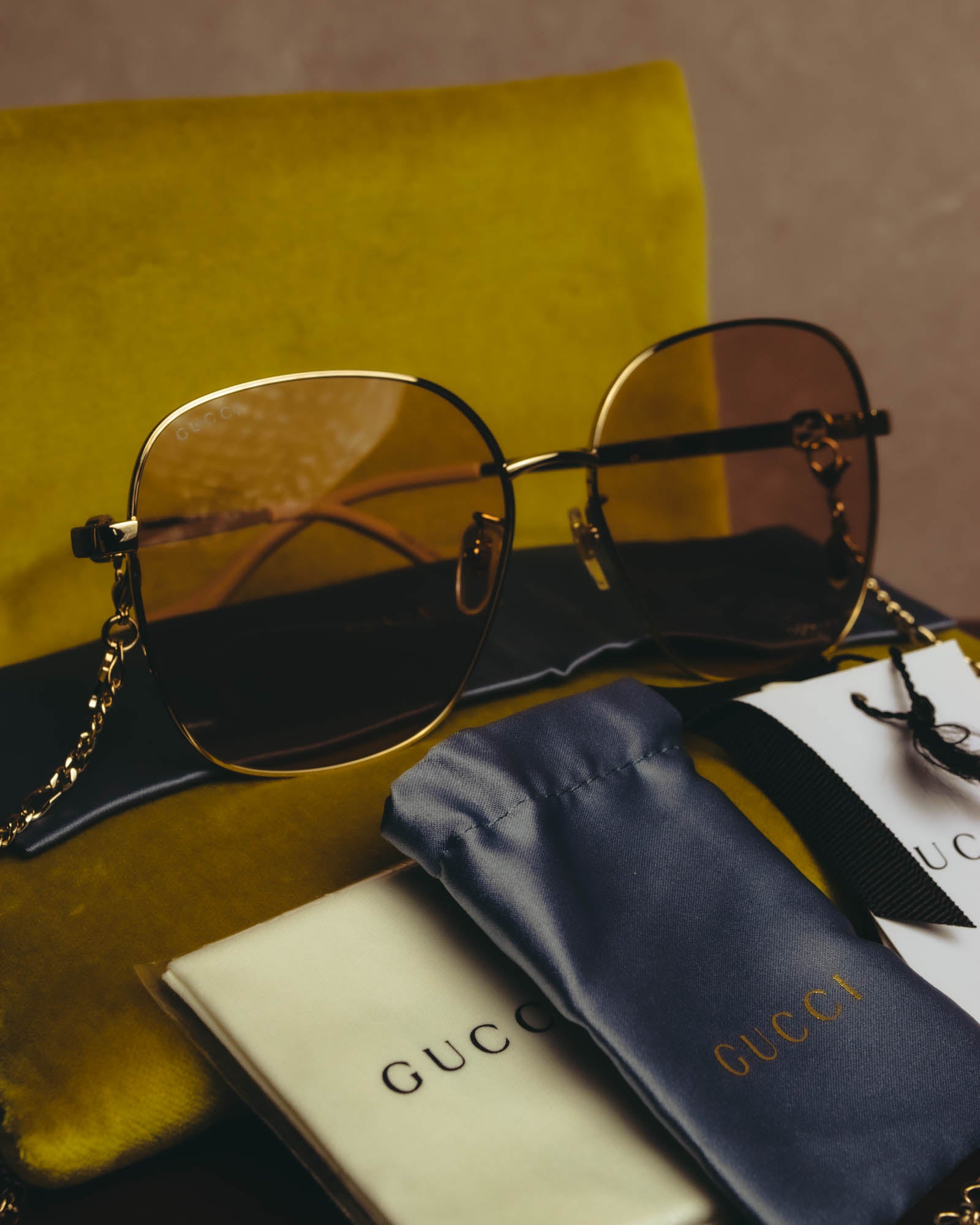 -SPECIAL- “GUCCI” 2016-2022 chain detailed oversized sunglasses