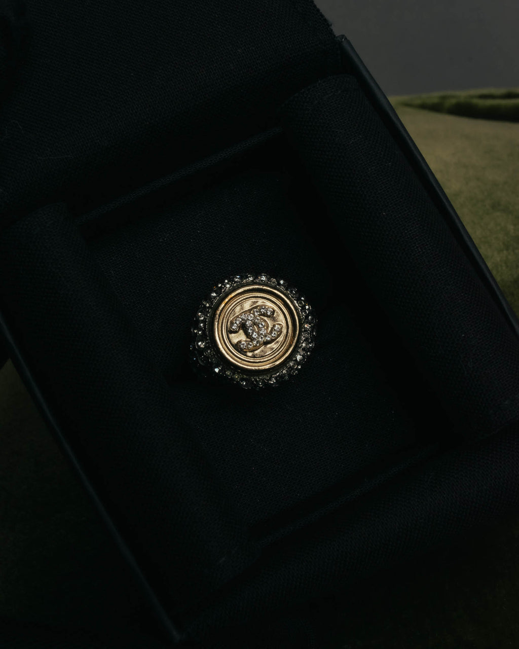 –SPECIAL– "CHANEL" 2021SS  Sparkling rhinestone cc ring