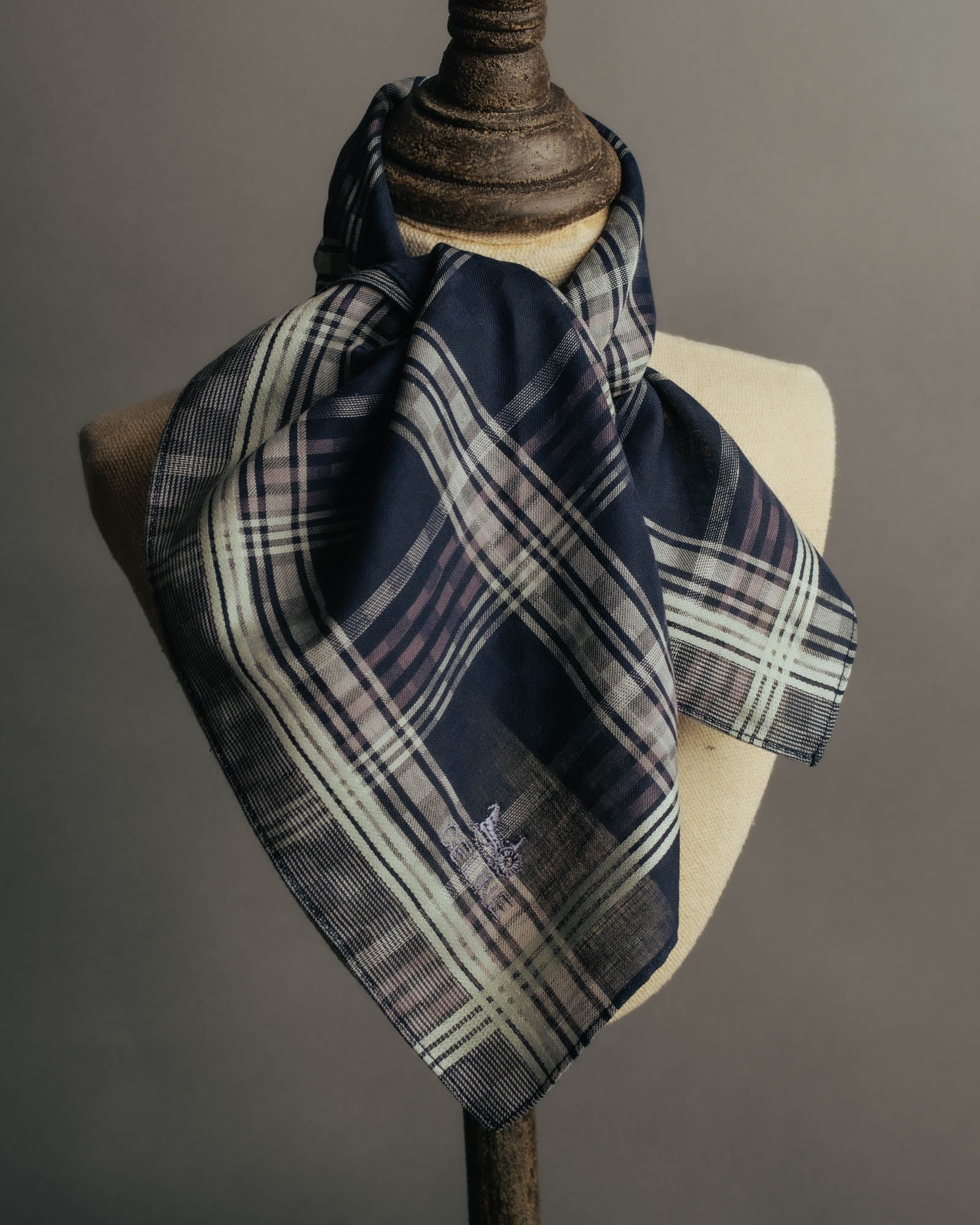 “CELINE” 90’s-00’s Plaid logo scarf