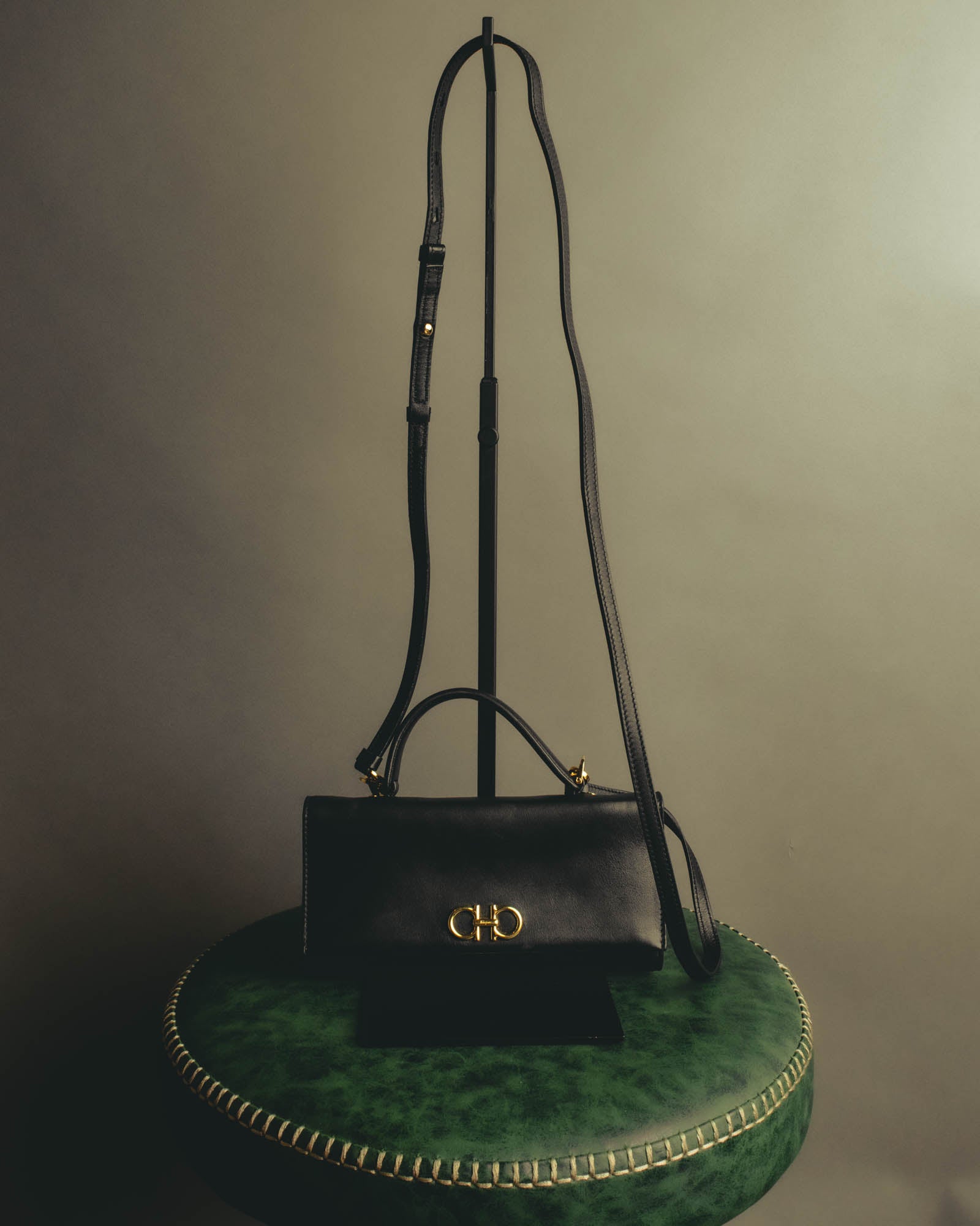 "Salvatore Ferragamo" 2010's Classic Gancini top handle shoulder bag