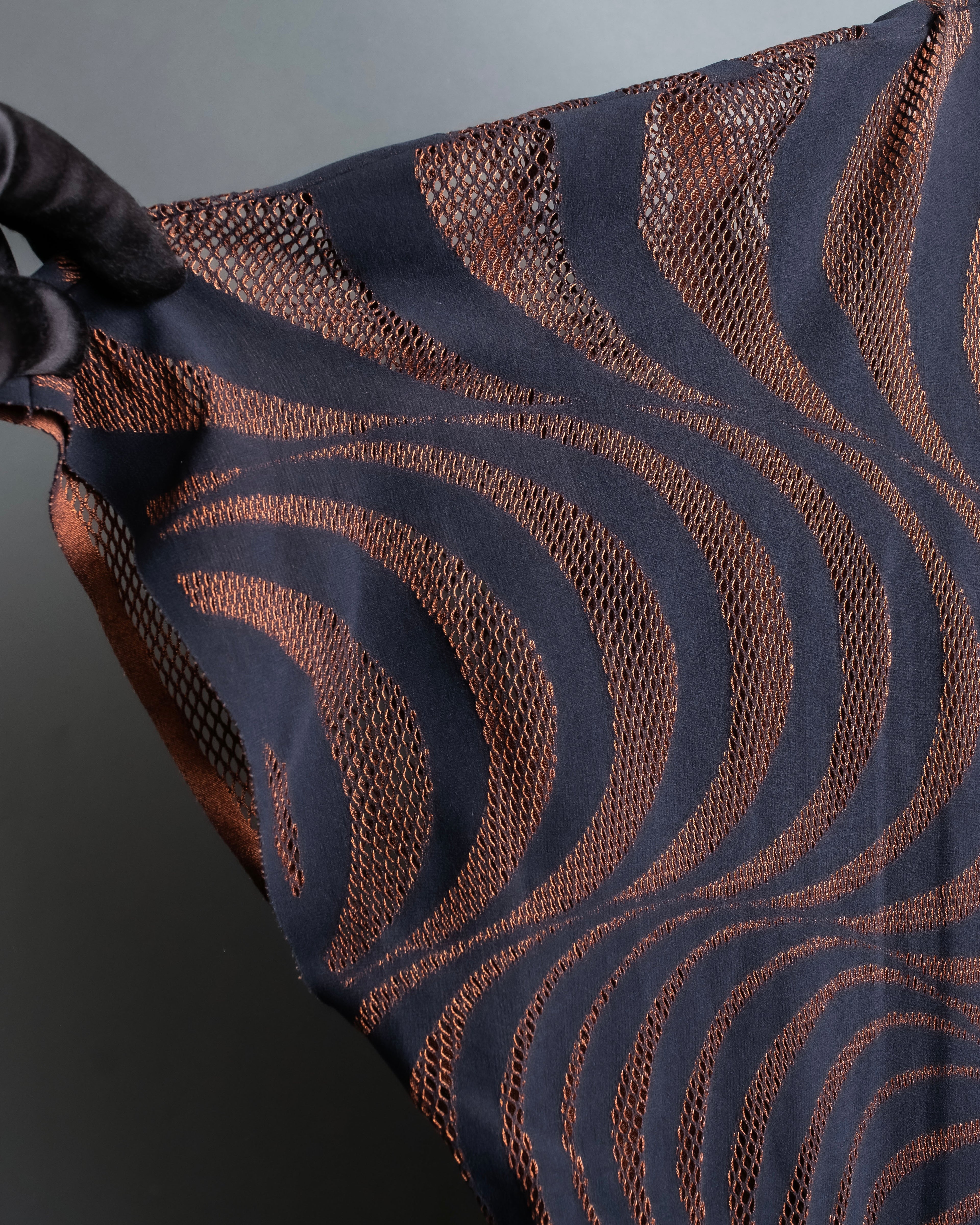 "PLEATS PLEASE ISSEY MIYAKE"
 Marble print dolman sleeve tops