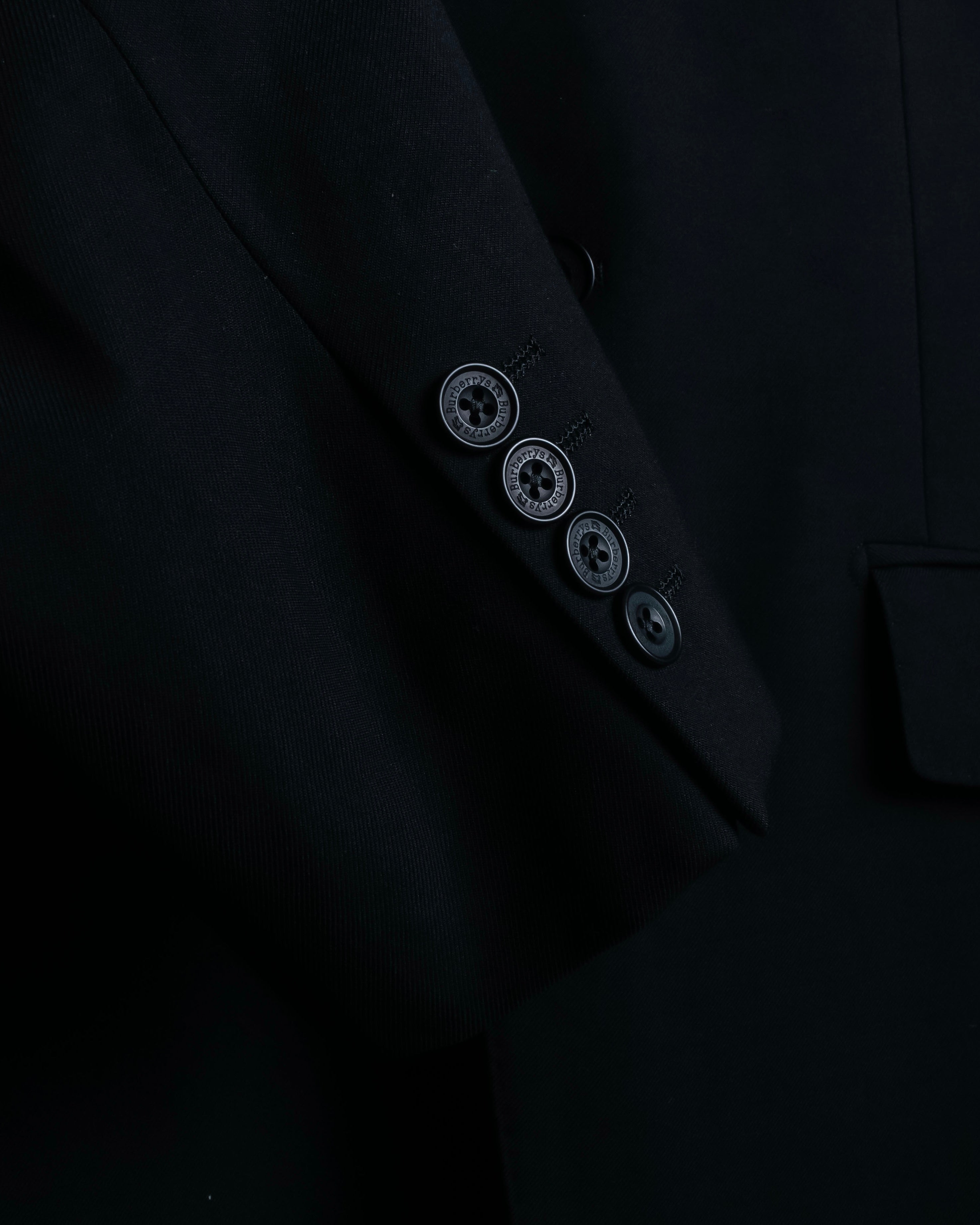 "Burberrys" Peaked lapel designed single 3B tailored jacket setup