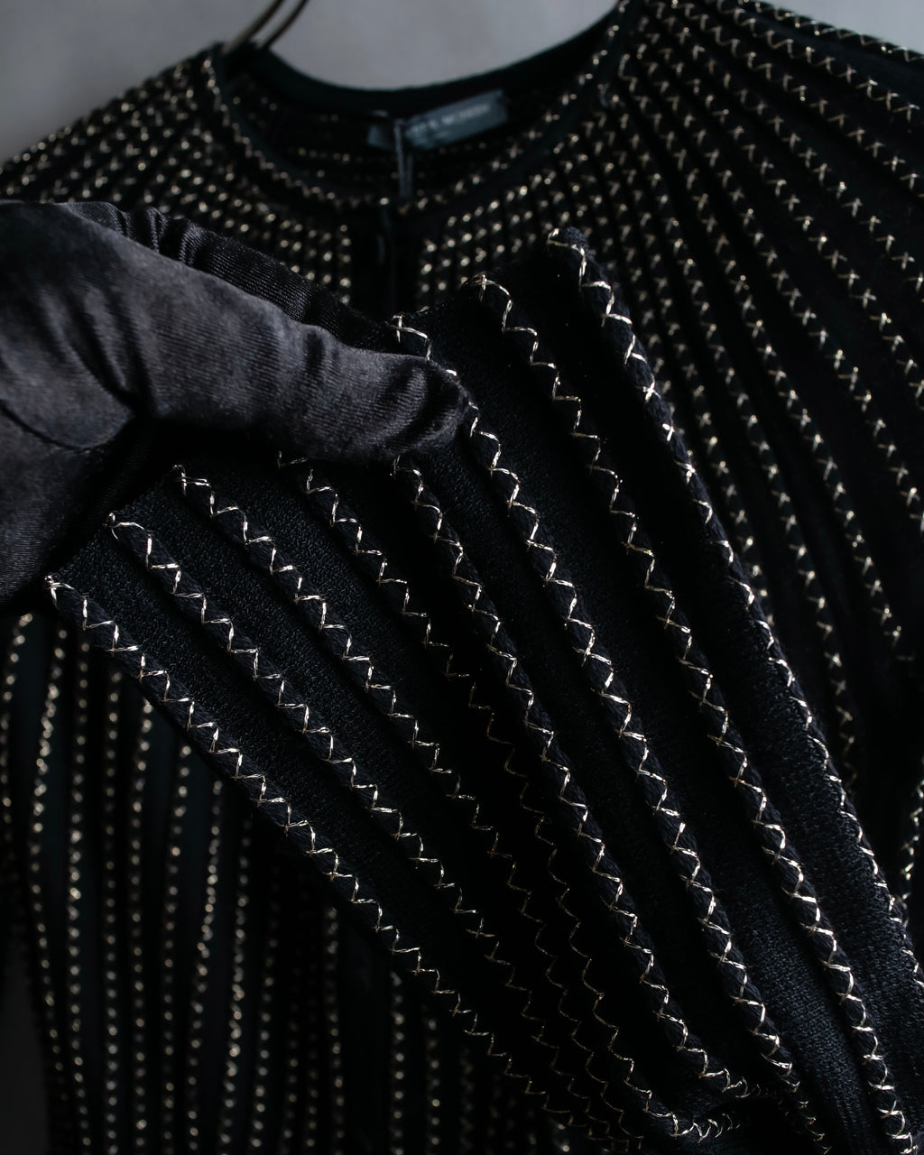 "Alexandar McQueen" Waist-shape detail vertical stitch cardigan