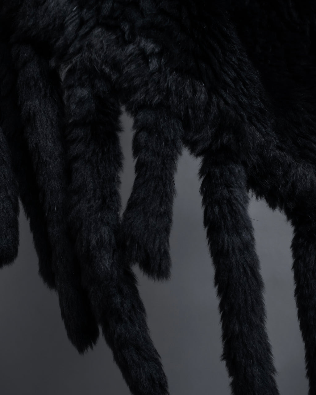 "CHOMBERT" Thick fringe design fur-like long muffler