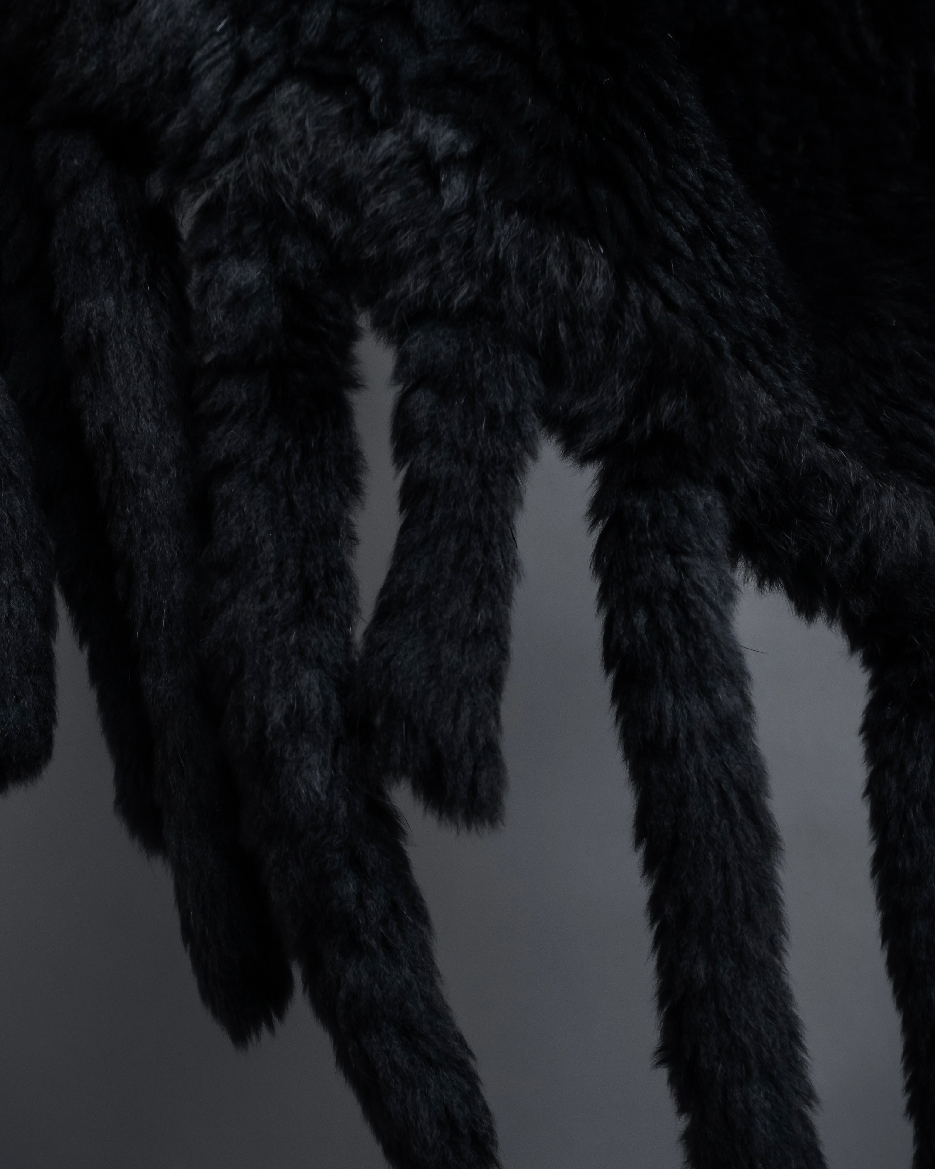 "CHOMBERT" Thick fringe design fur-like long muffler