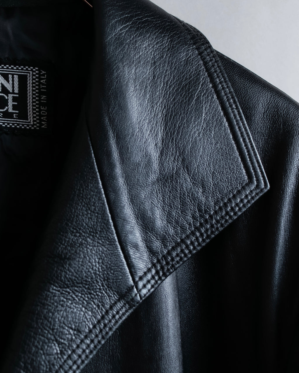 "GIANNI VERSACE COUTURE" Sheep skin oversized triangle color jacket