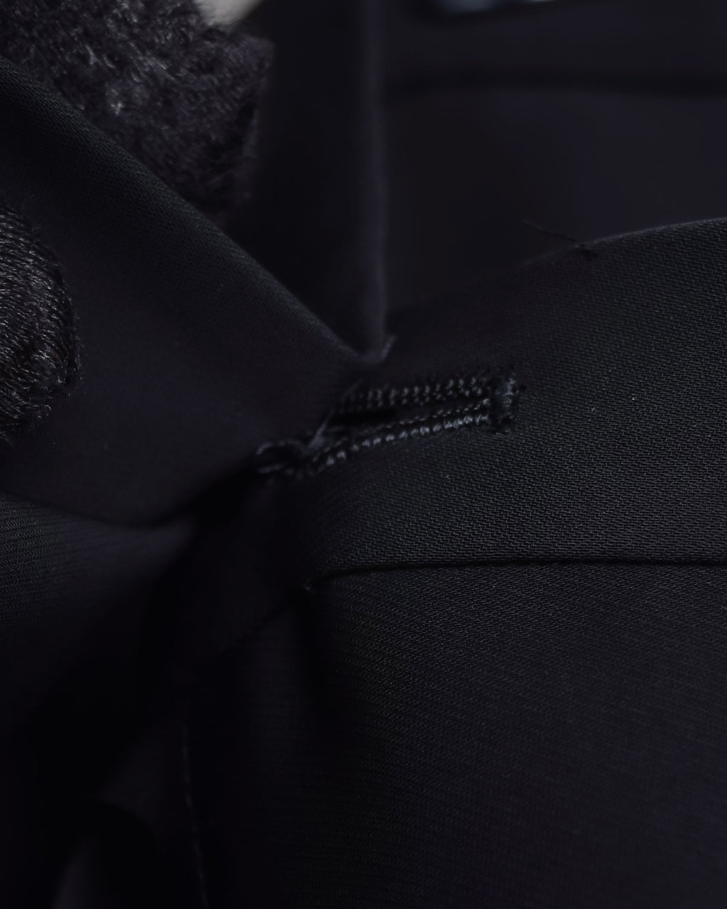 "ISSEY MIYAKE" Organic cutout fringe wrap skirt