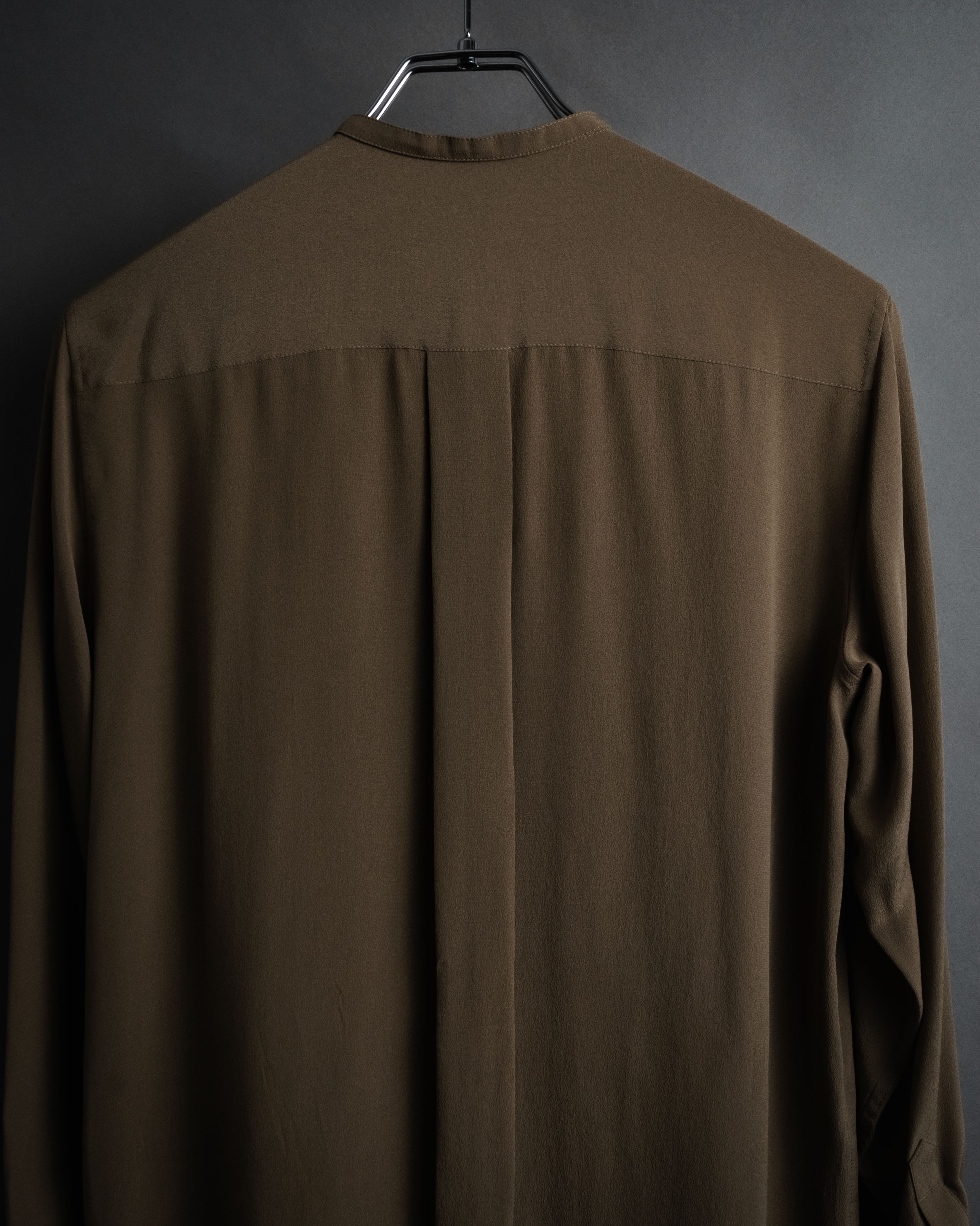 “HERMES” 2018-2024 Minimal band collar silk shirt