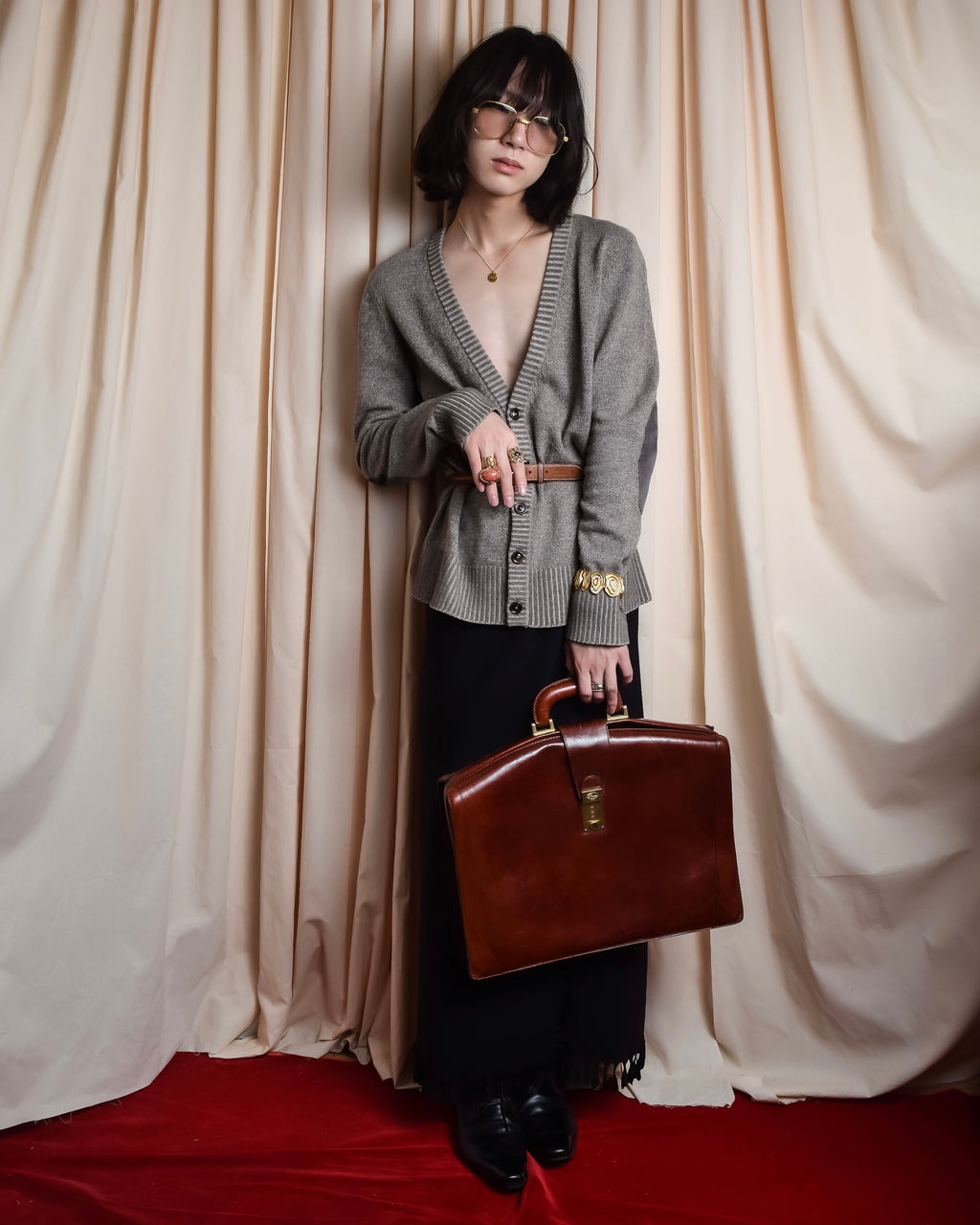 "MAISON MARGIELA" 13AW Patch accented low gauge wool cardigan