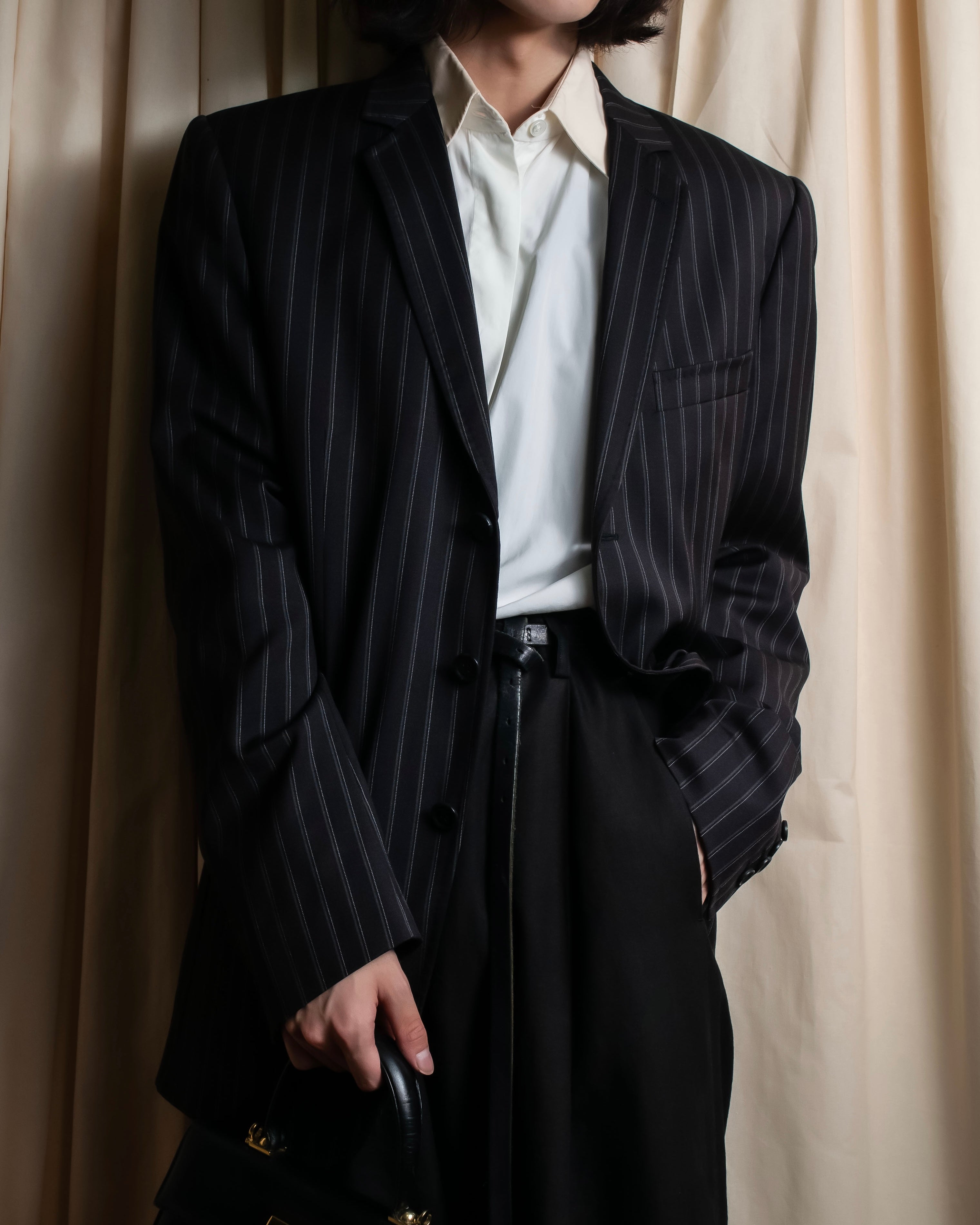 "Dolce & Gabbana" Pinstripe vertical lines emphasized tailored jacket