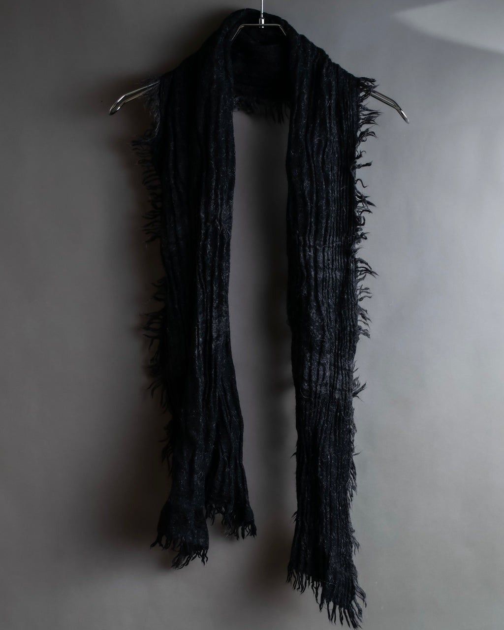 "GUCCI" Tom Ford period random pleats fringe stole