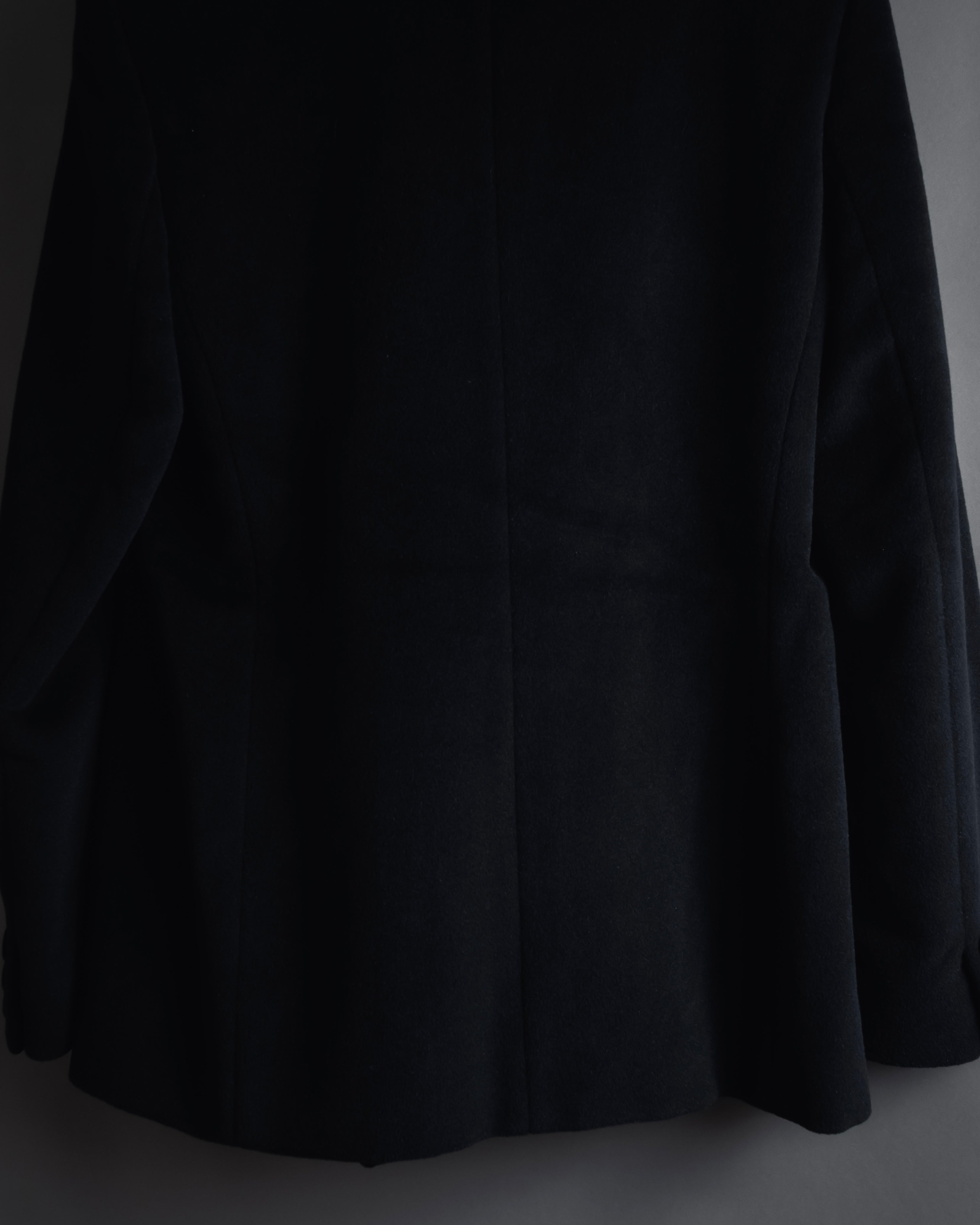 Abrigo doble botonadura estilo pea coat de los años 90-00 de "Max Mara"