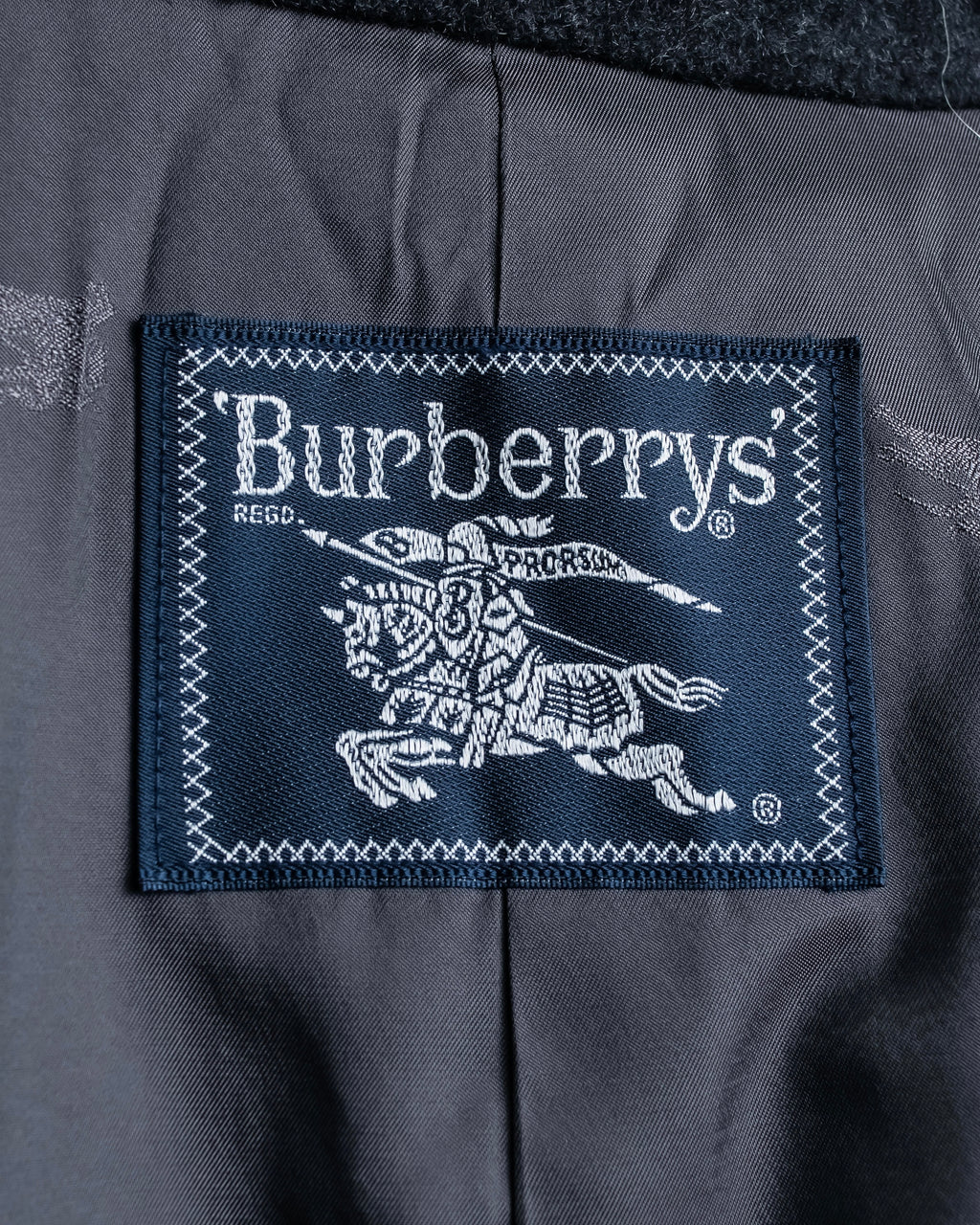 "BURBERRYS" Vintage stand collar concealed long coat