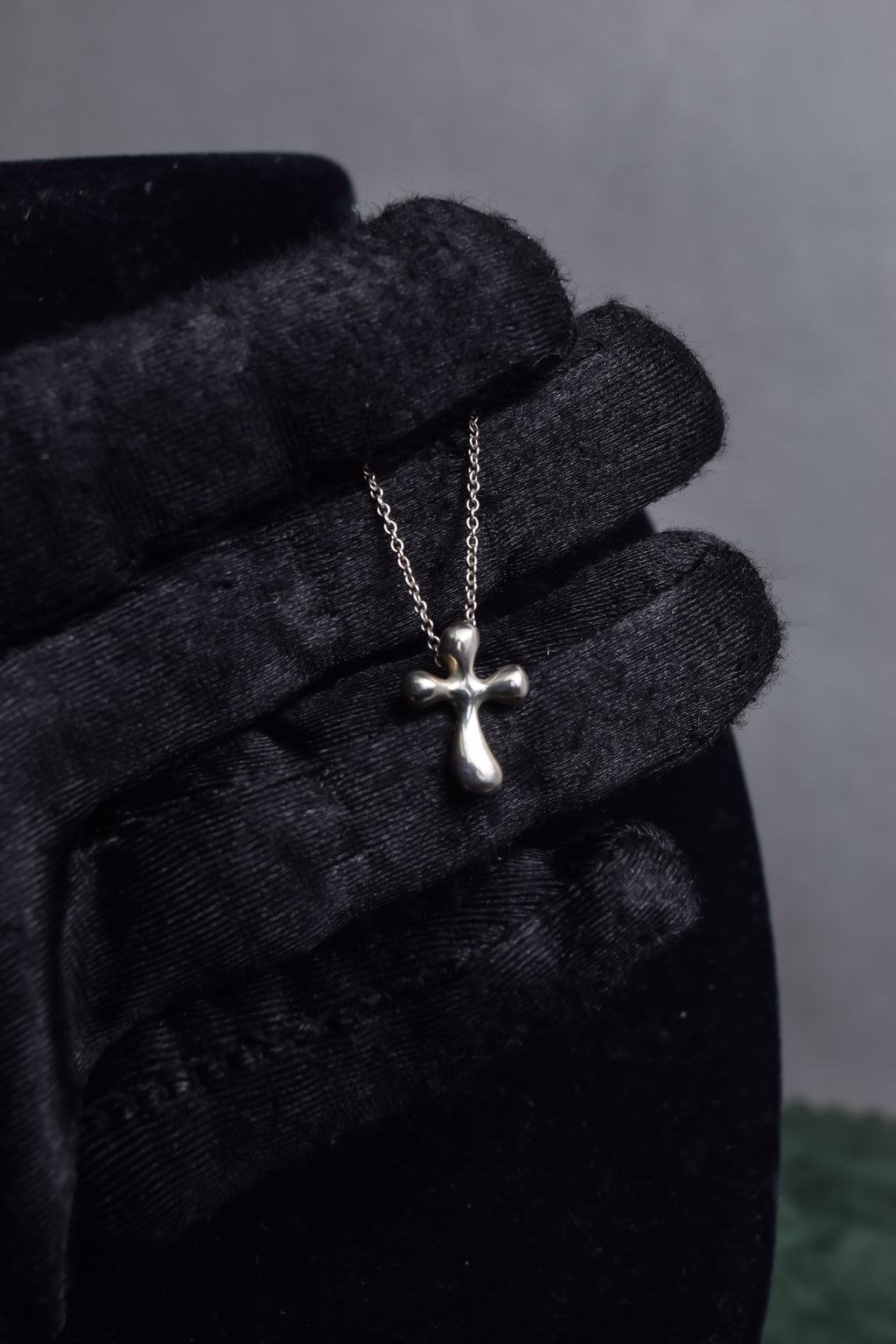 "Tiffany&Co" Small claus motif silver necklace