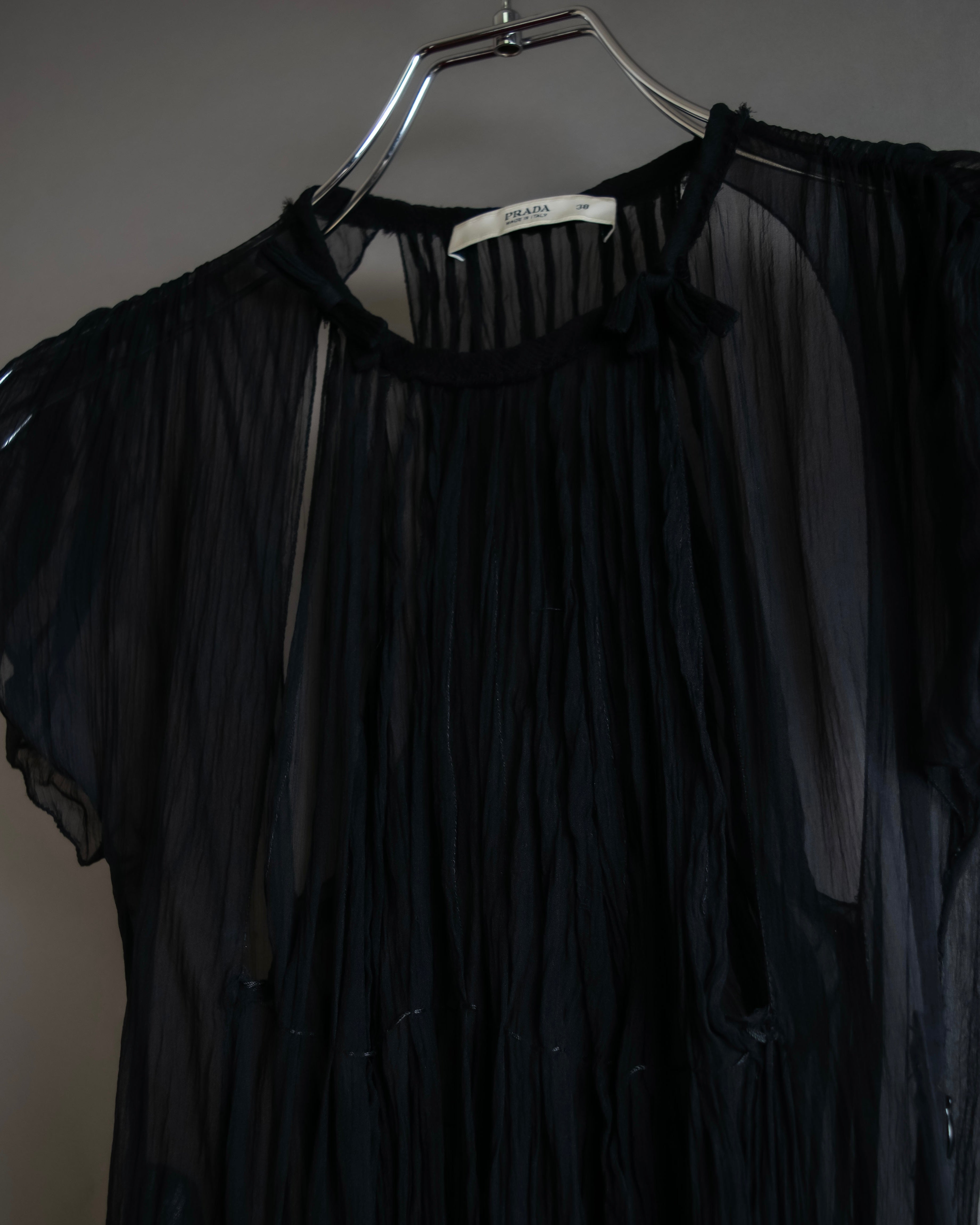 "PRADA" Gathered ribbon design puff sleeve dress