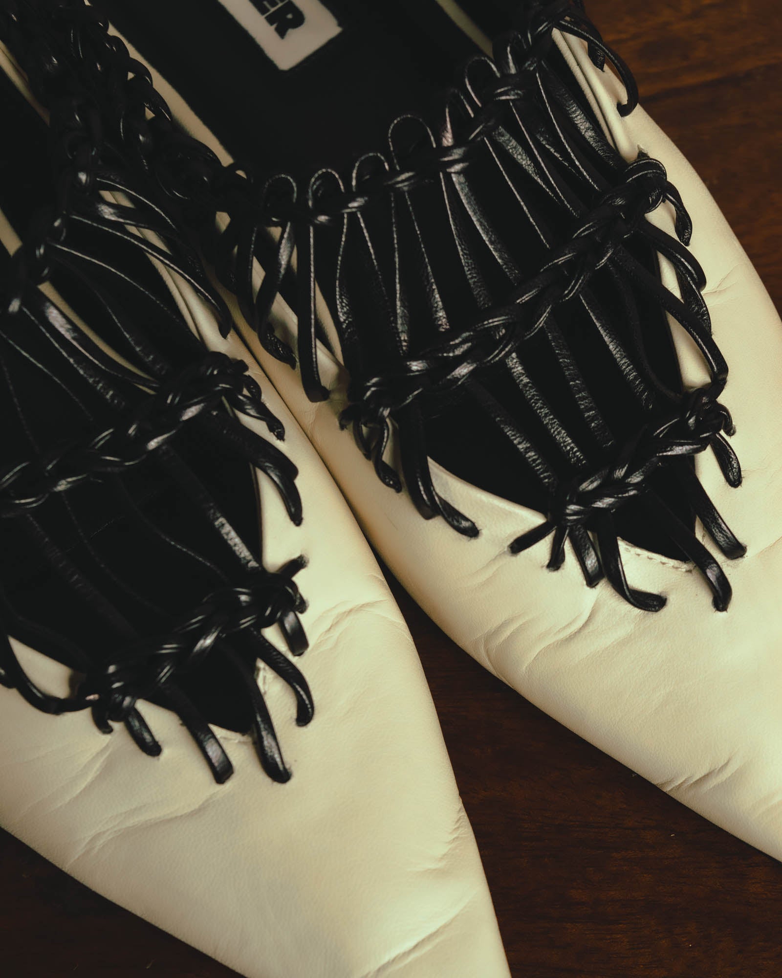 -SPECIAL- “JIL SANDER” 2020’s interwoven strap pointed-toe flat shoes
