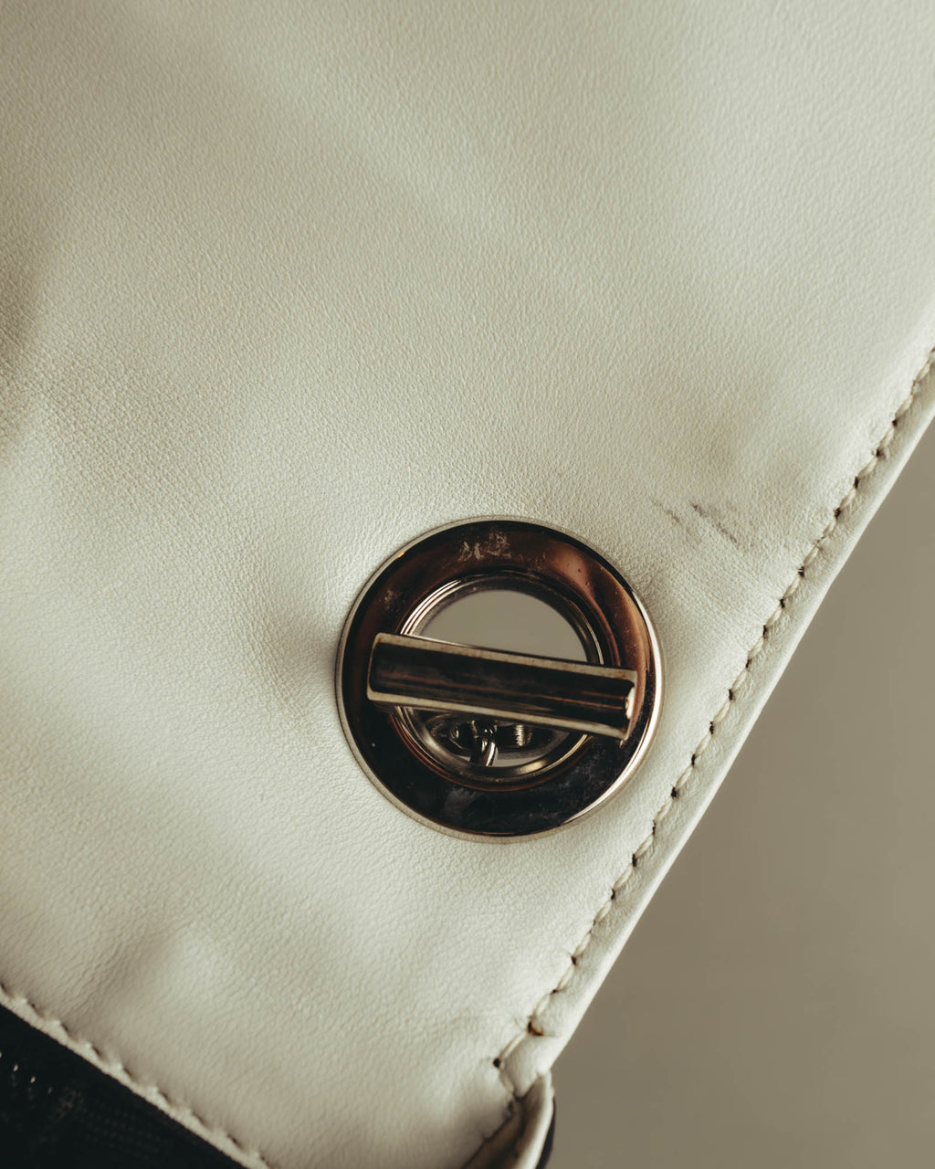 "Salvatore Ferragamo" 10's Bicolor leather chain shoulder bag