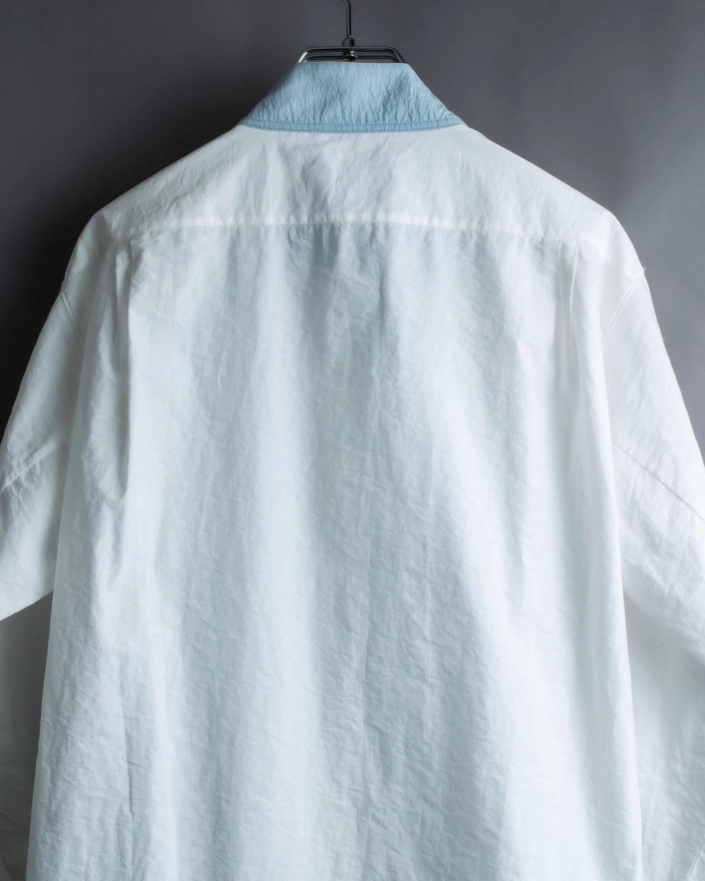 "LOEWE" Asymmetrical waist ribbon design long shirt