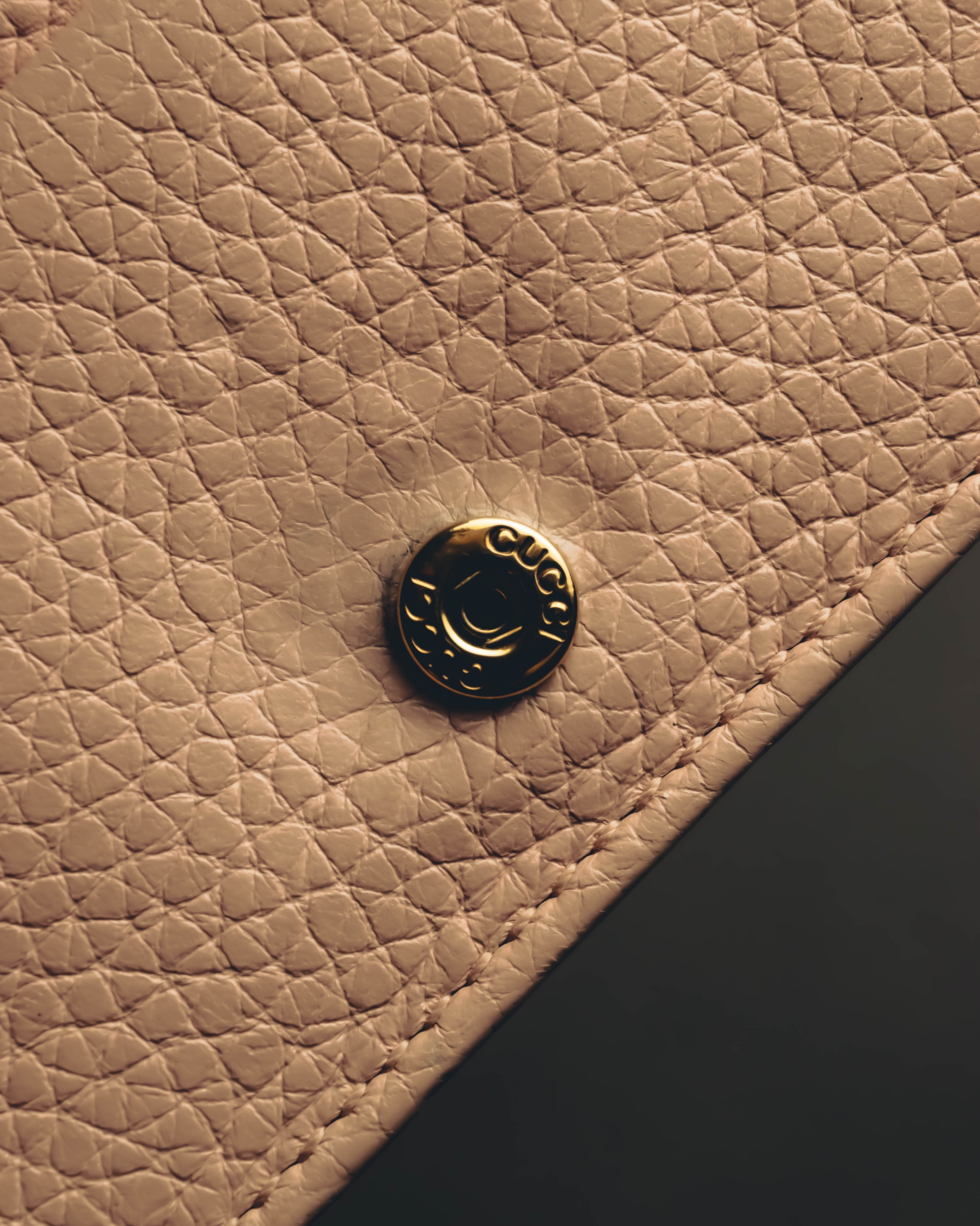 "GUCCI" 2010's-20's Pink bee motif trifold wallet