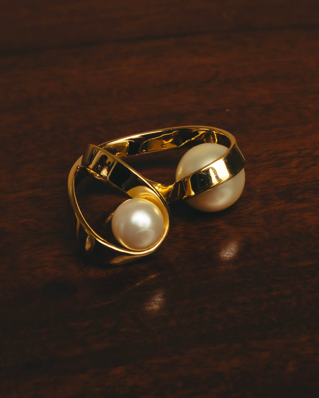 -SPECIAL- "Christian Dior” 2015-16 UltraDior sculpted double pearl ring