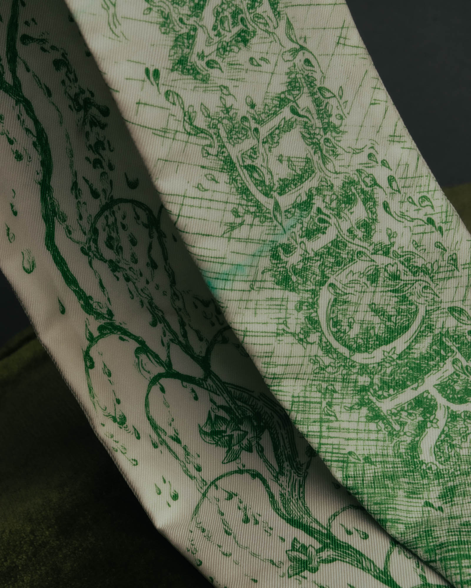 "DIOR" Green printed silk mitzah scarf